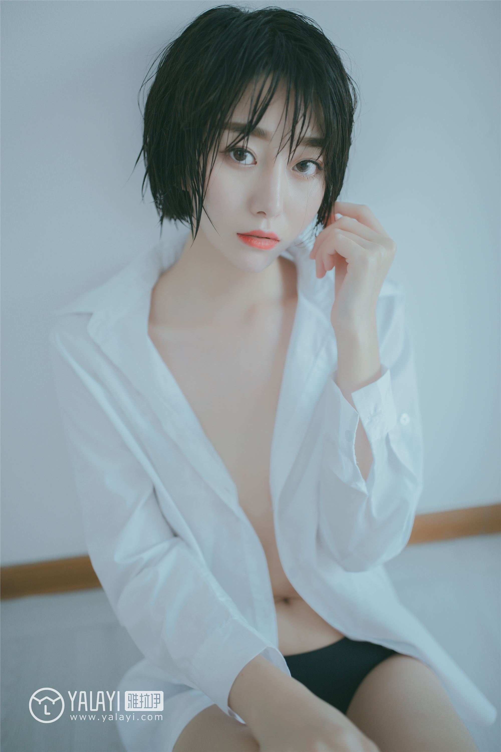 [YALAYI雅拉伊]2019.03.04 No.077 美丽如你 静静