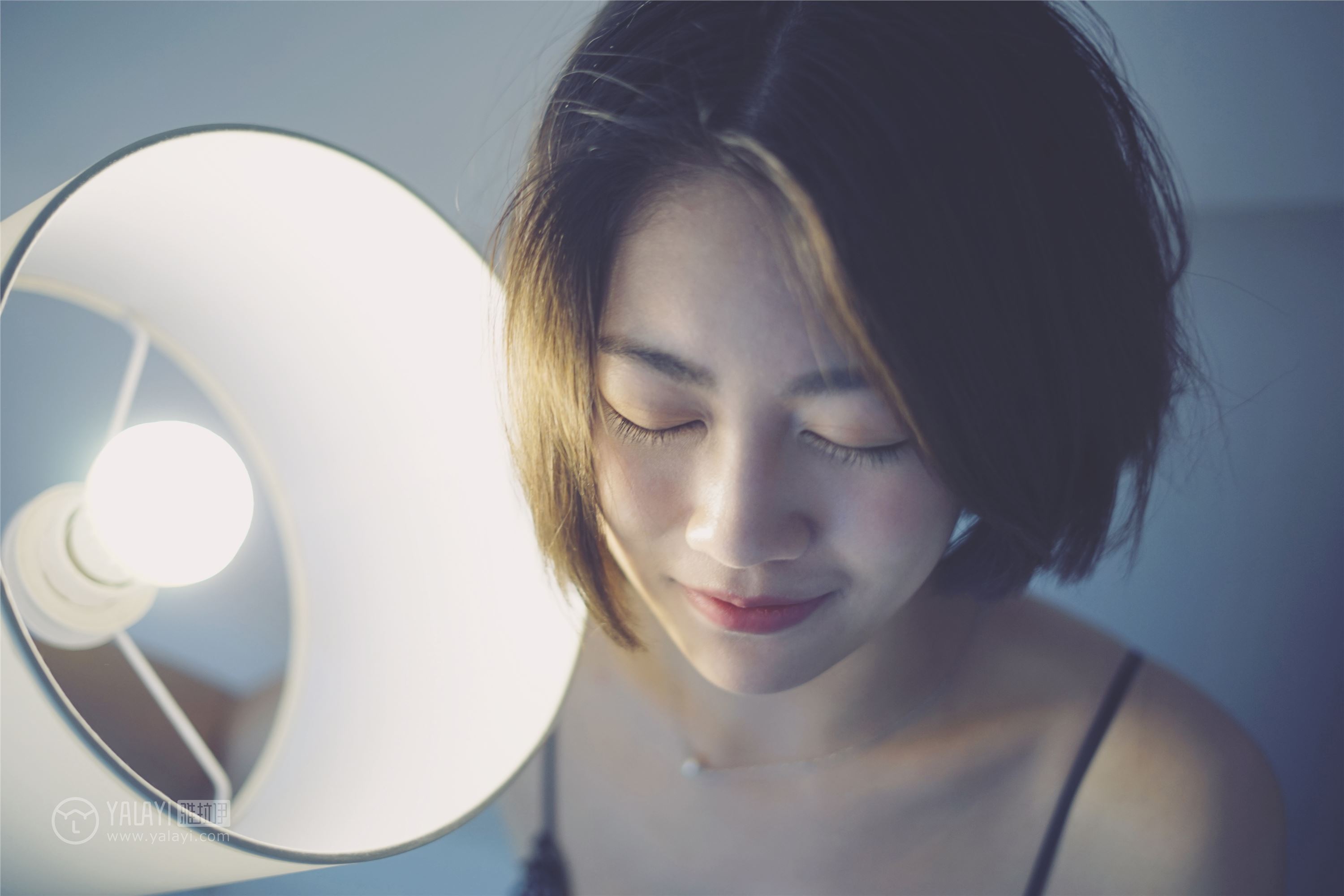 [YALAYI雅拉伊]2019.02.21 No.087 灯暖衣轻 肖萧