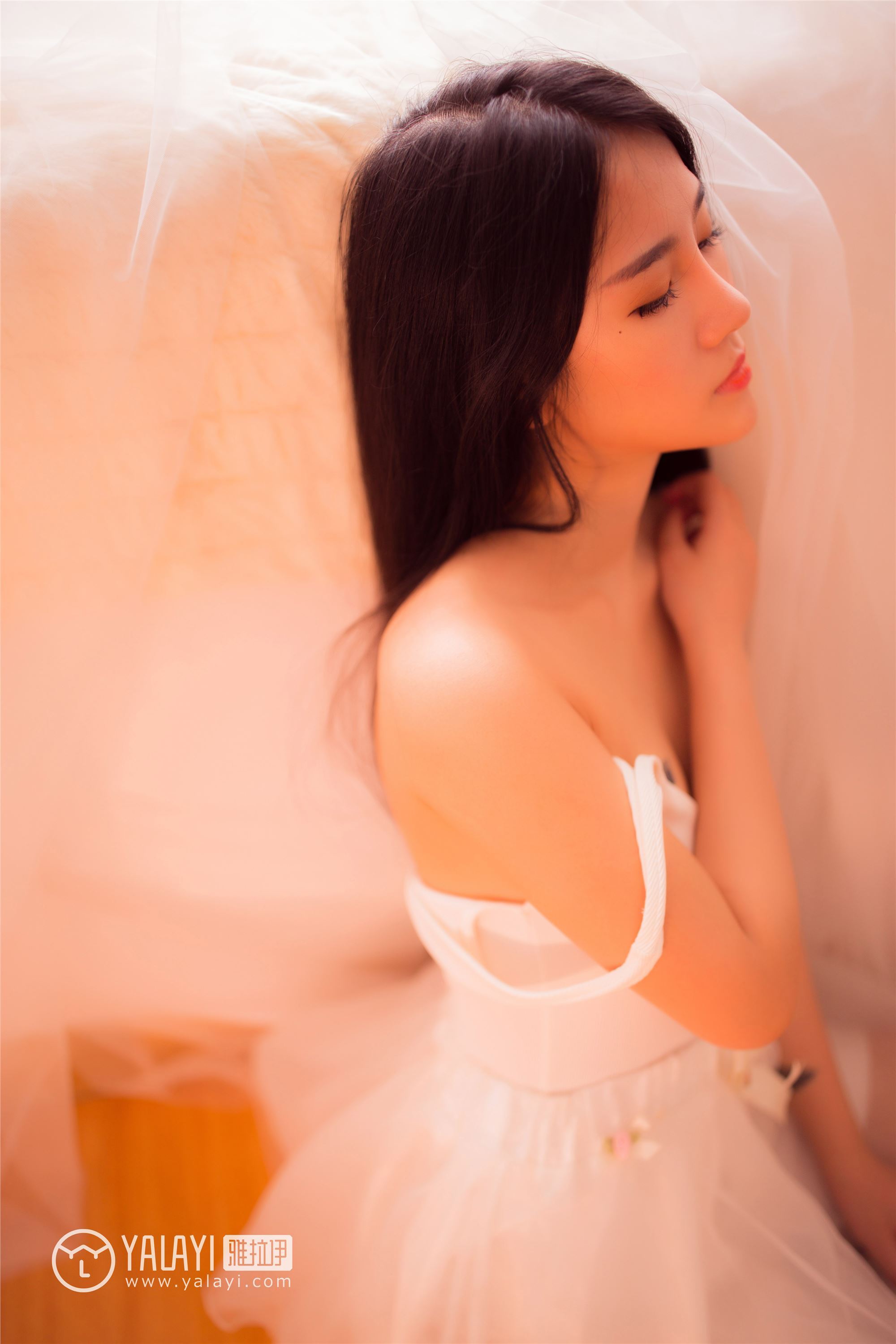 [YALAYI雅拉伊]2018.10.15 No.089 同一个童话 刘小美