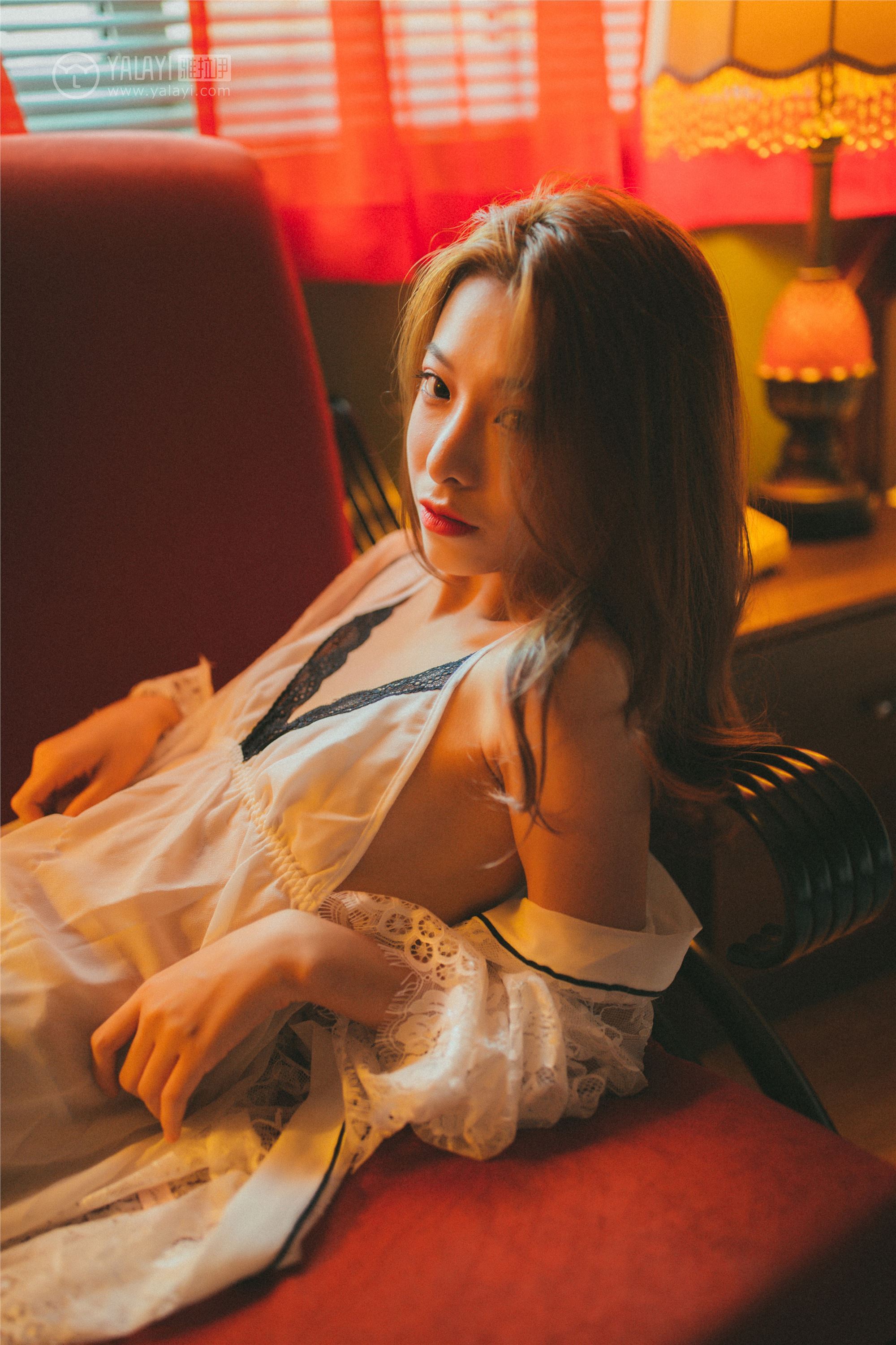 [YALAYI雅拉伊]2018.11.06 No.116 我在等你 倩微微