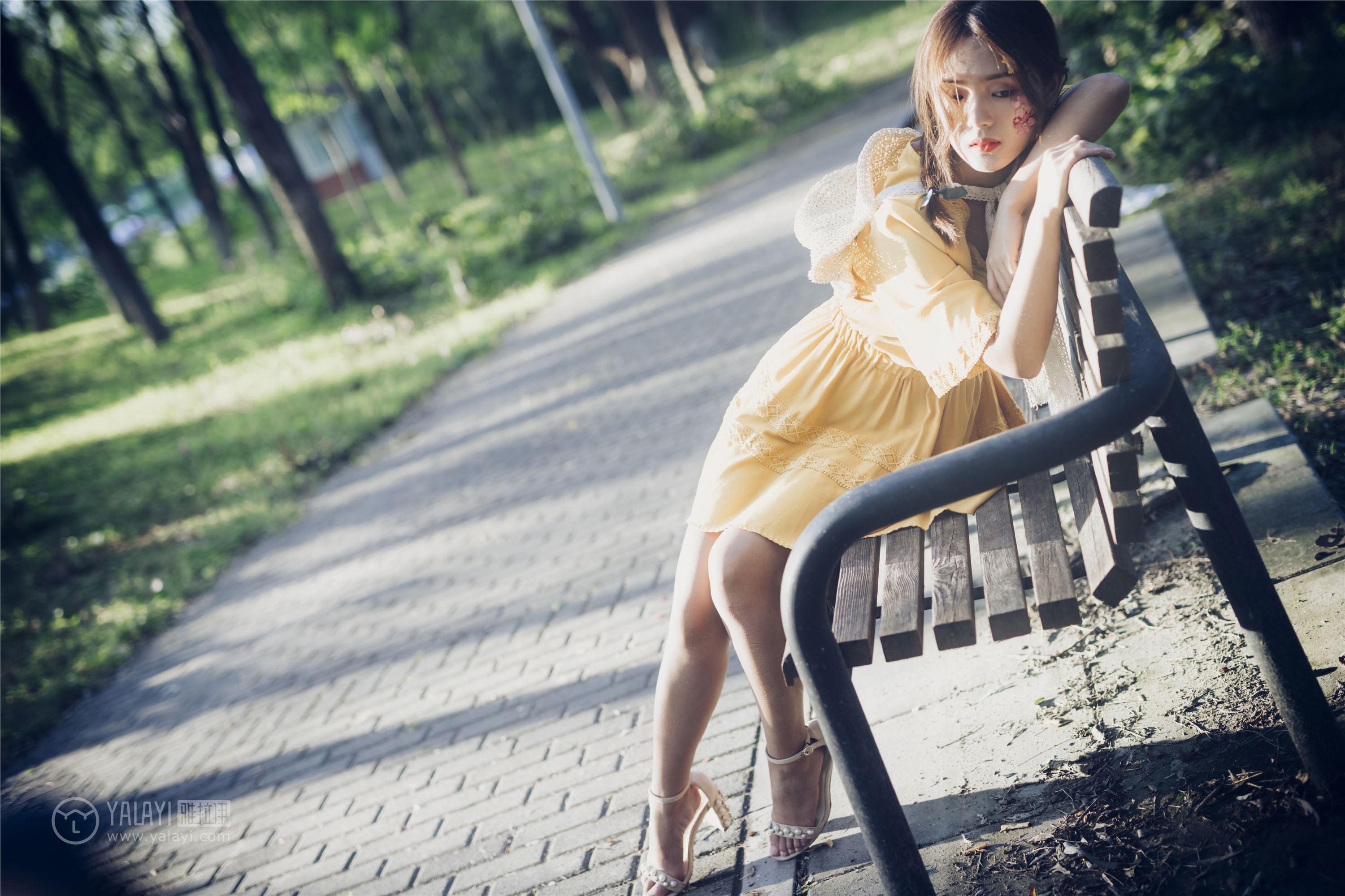 [YALAYI雅拉伊]2018.11.07 No.117 夏日小清新 白日梦