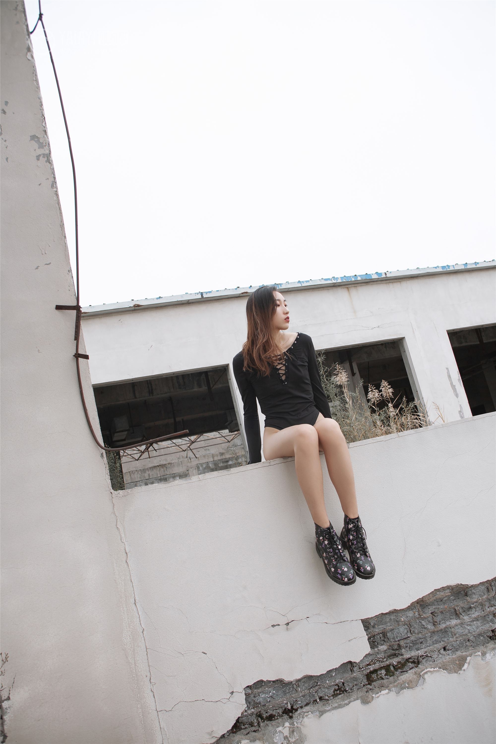 [YALAYI雅拉伊]2018.11.14 No.122 黑色禁地 熏儿