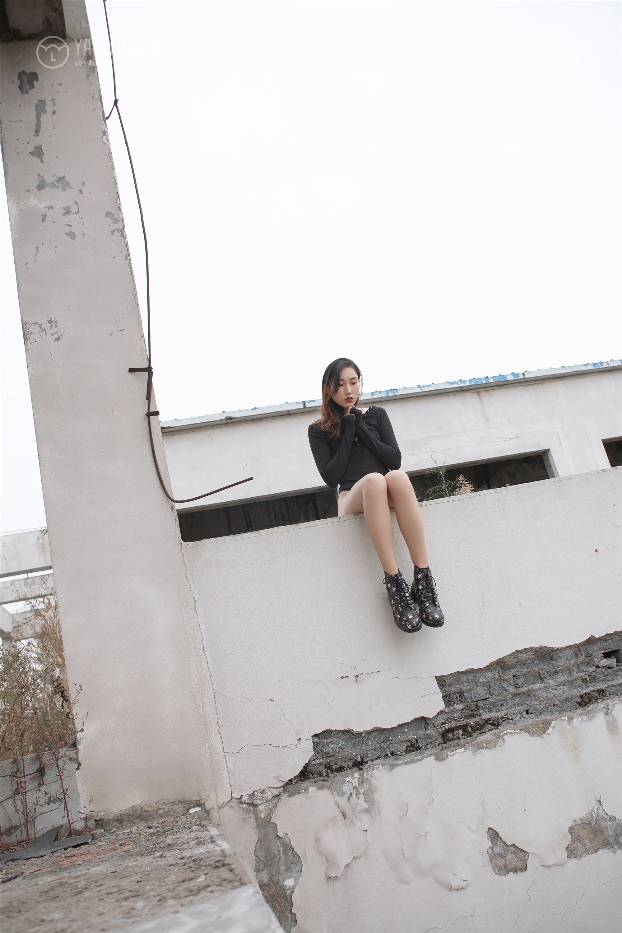 [YALAYI雅拉伊]2018.11.14 No.122 黑色禁地 熏儿