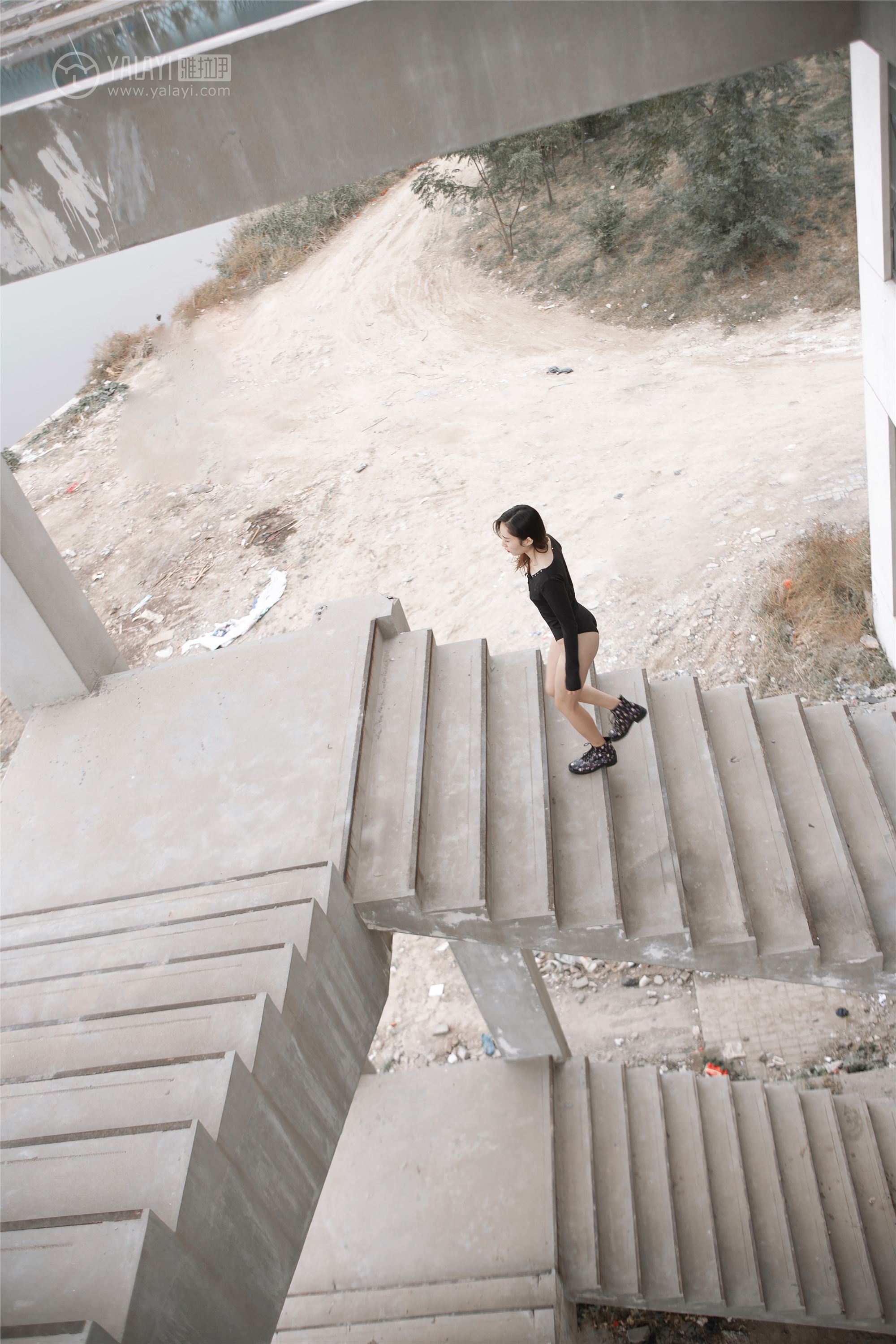 [YALAYI雅拉伊]2018.11.14 No.122 黑色禁地 熏儿