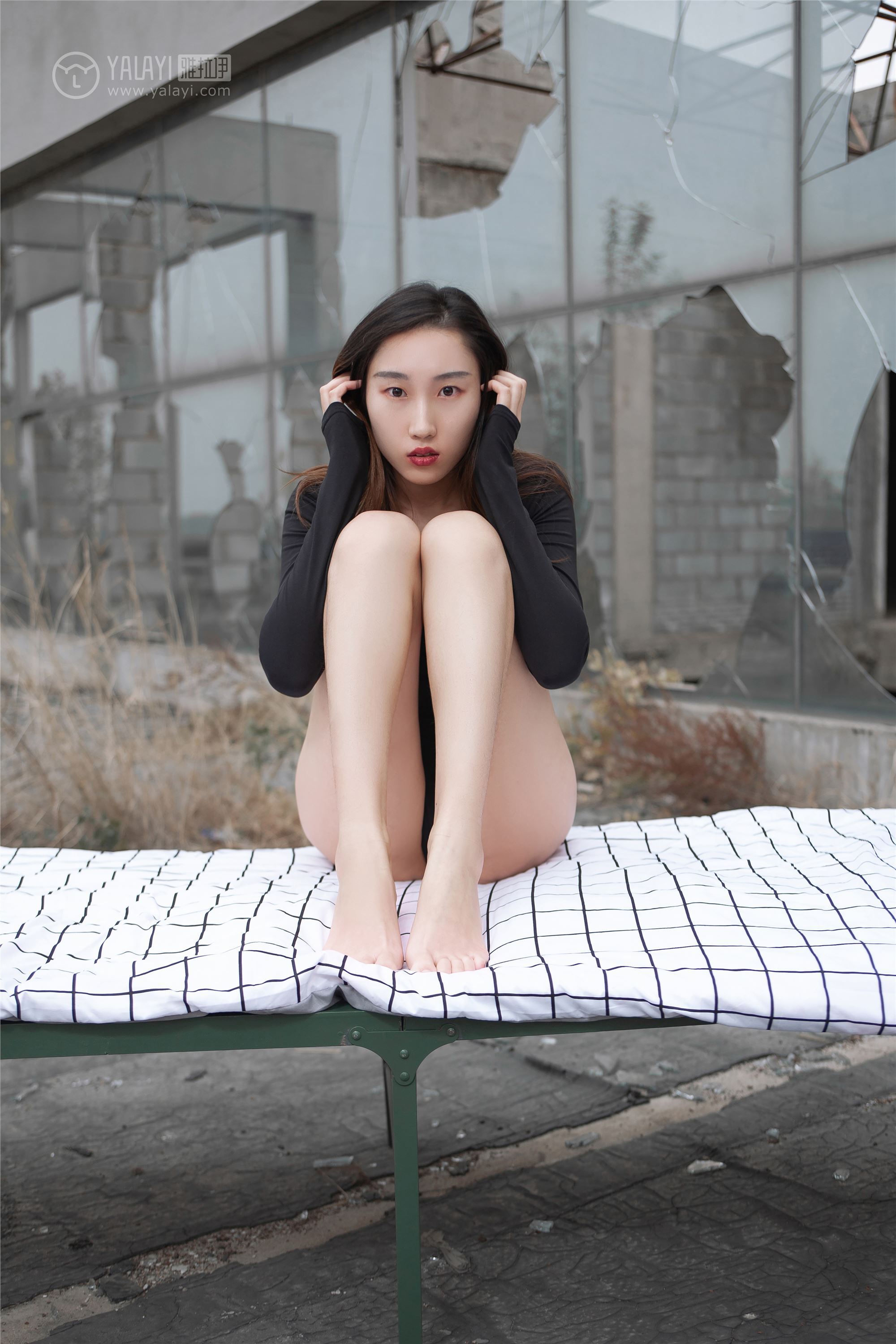 [YALAYI雅拉伊]2018.11.14 No.122 黑色禁地 熏儿