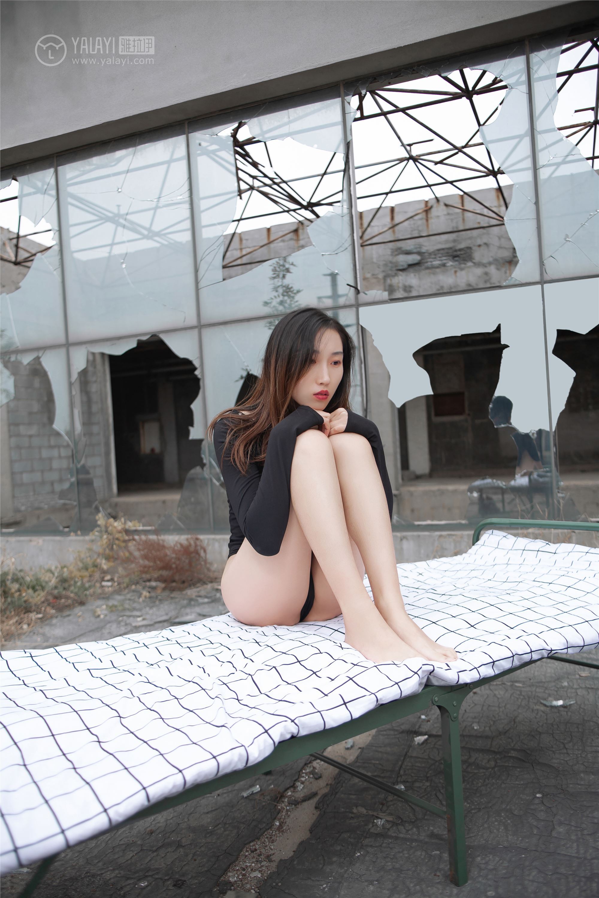 [YALAYI雅拉伊]2018.11.14 No.122 黑色禁地 熏儿