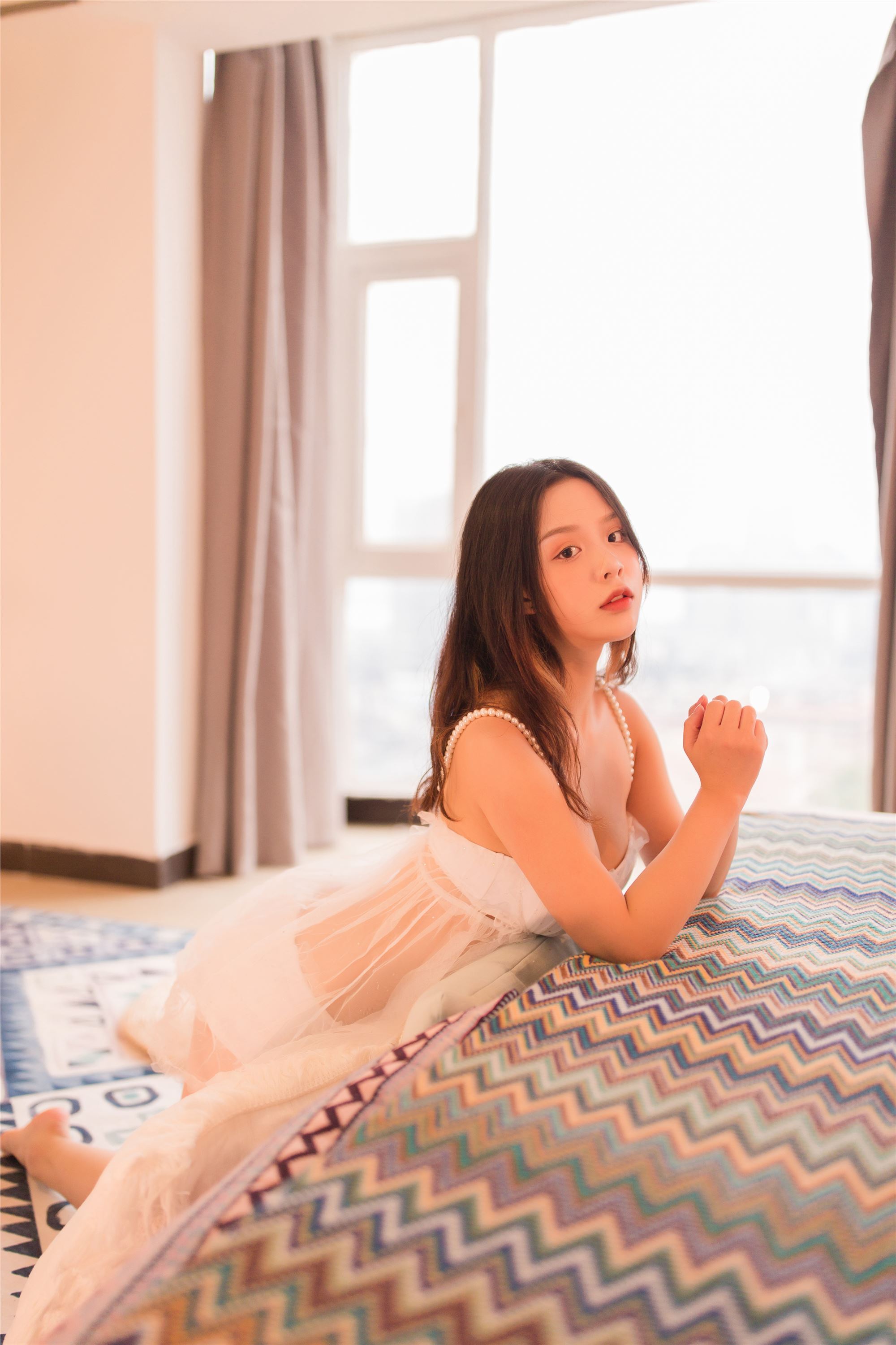 [YALAYI雅拉伊]2018.11.23 No.129 异域风情少女 小小兔