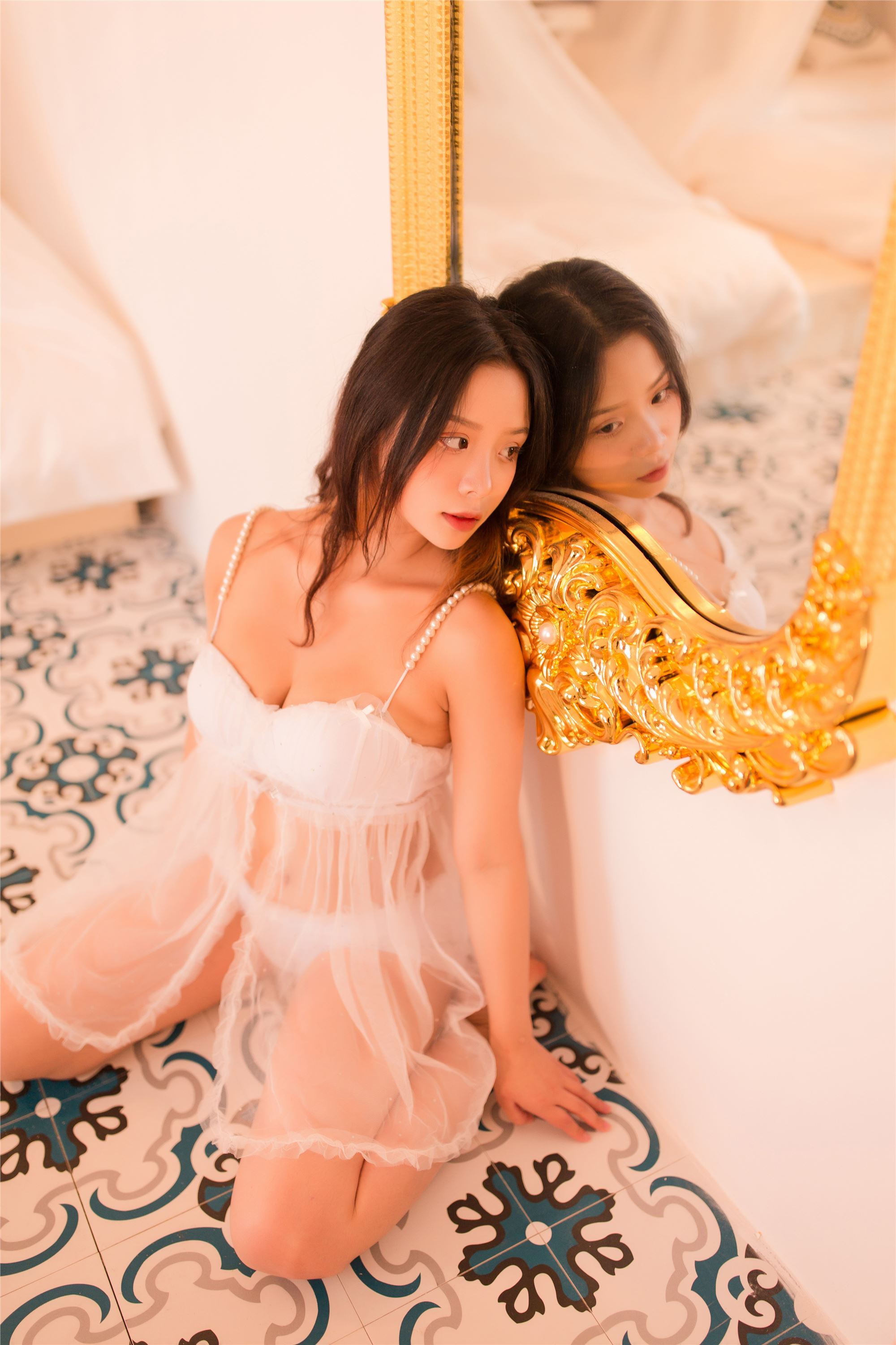 [YALAYI雅拉伊]2018.11.23 No.129 异域风情少女 小小兔