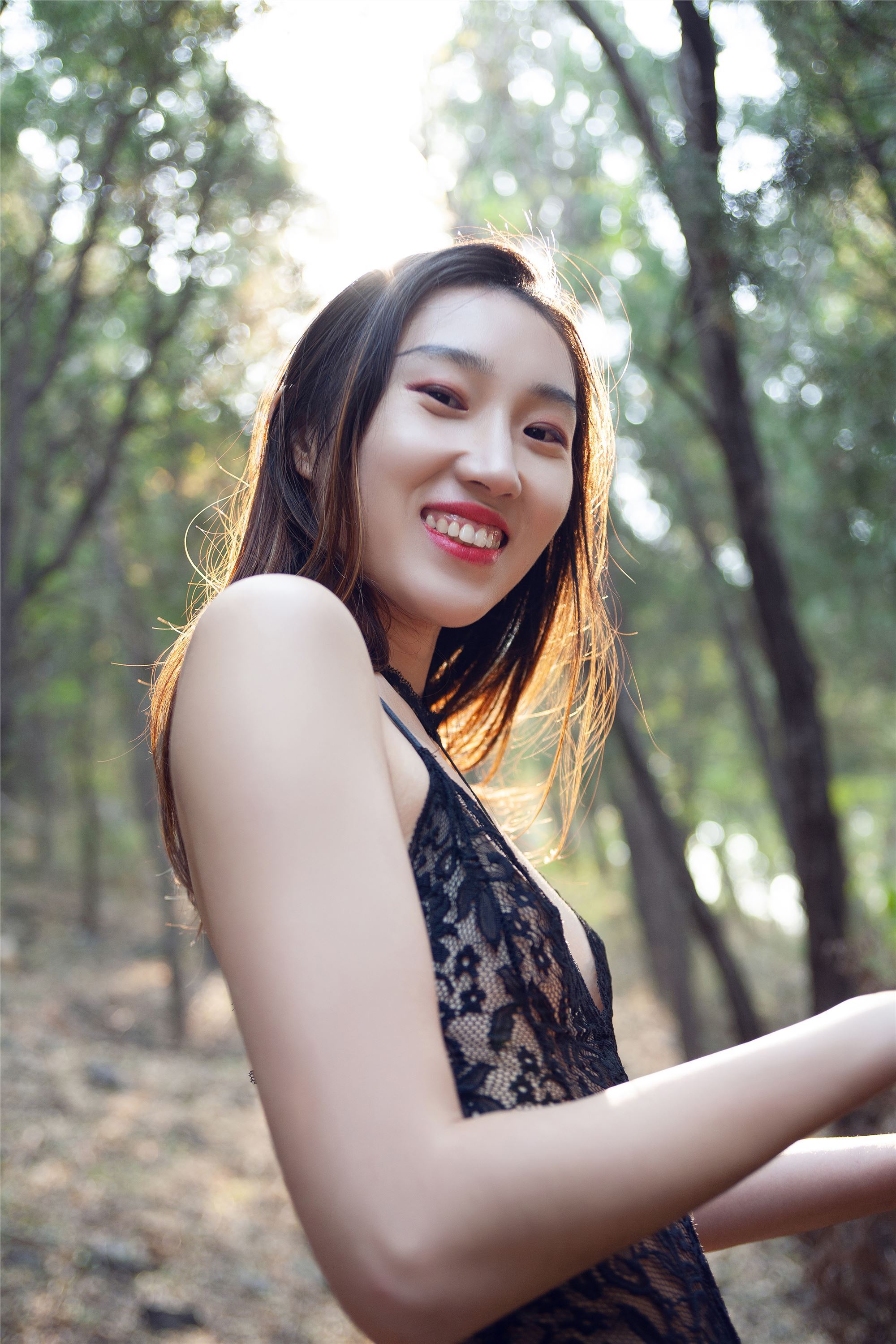 [YALAYI雅拉伊]2018.11.26 No.130 逃离出梦境 熏儿