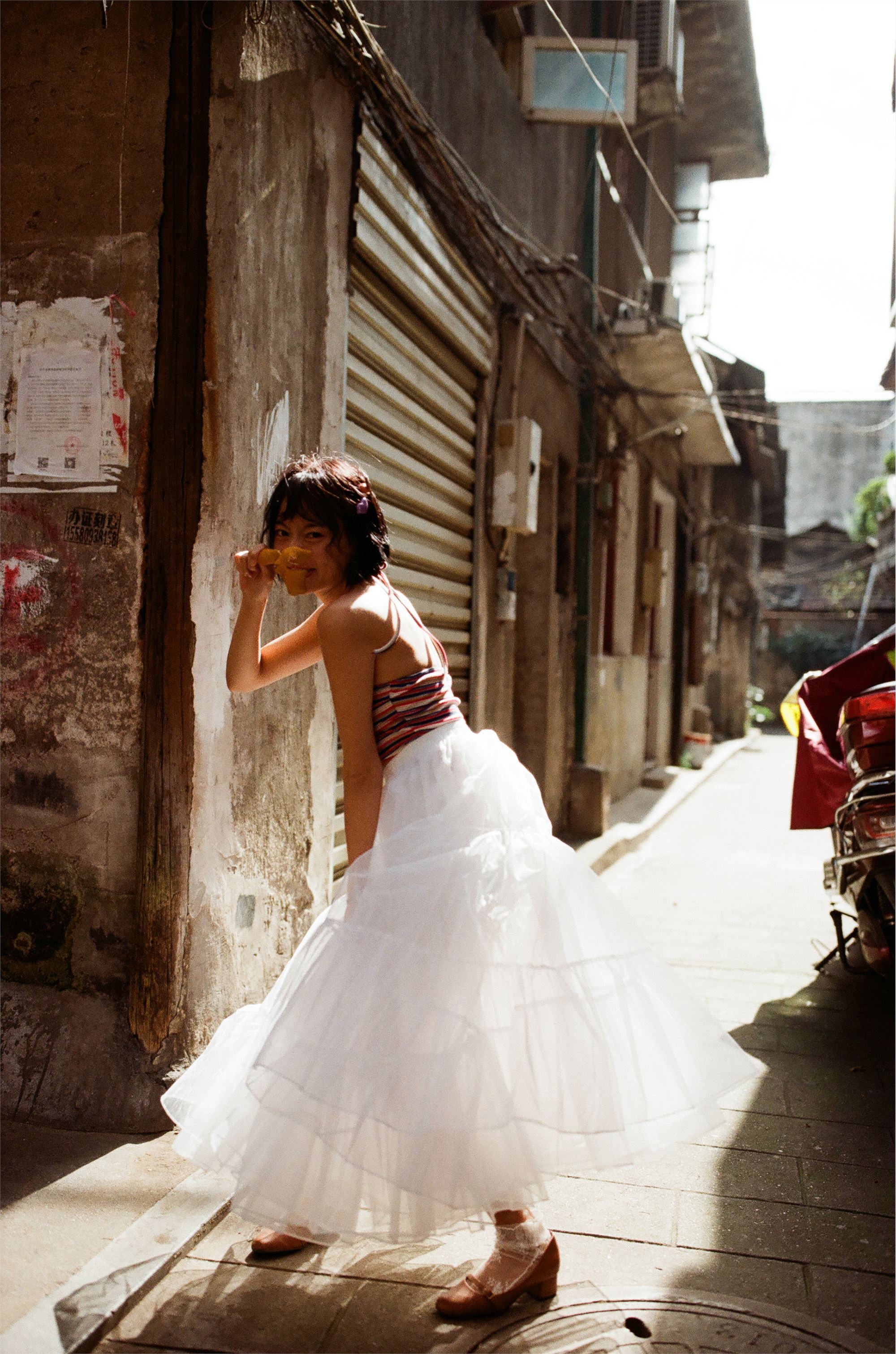 [YALAYI雅拉伊]2018.11.27 No.131 游街 米粒米粒