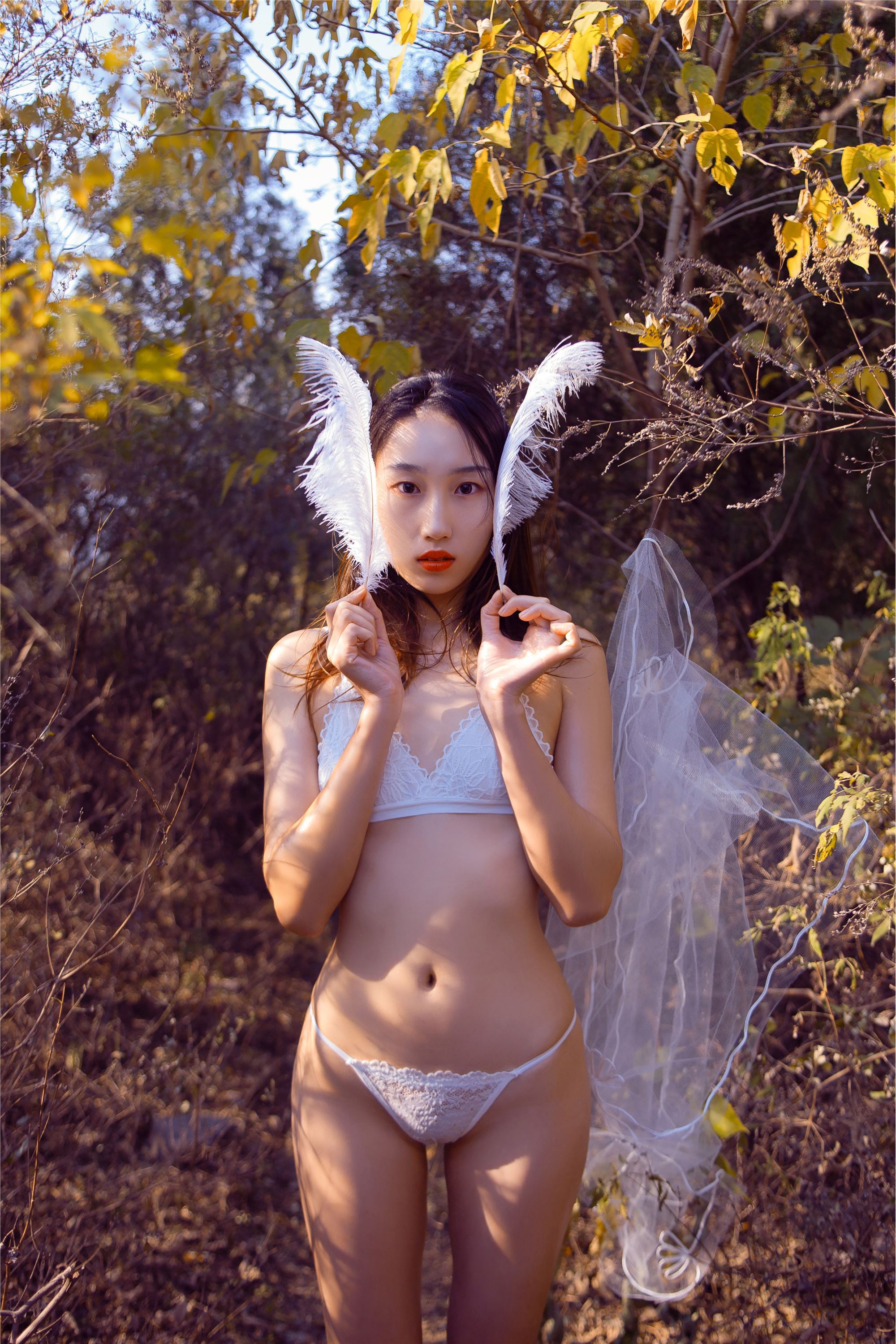 [YALAYI雅拉伊]2018.11.29 No.133 深山原野 熏儿