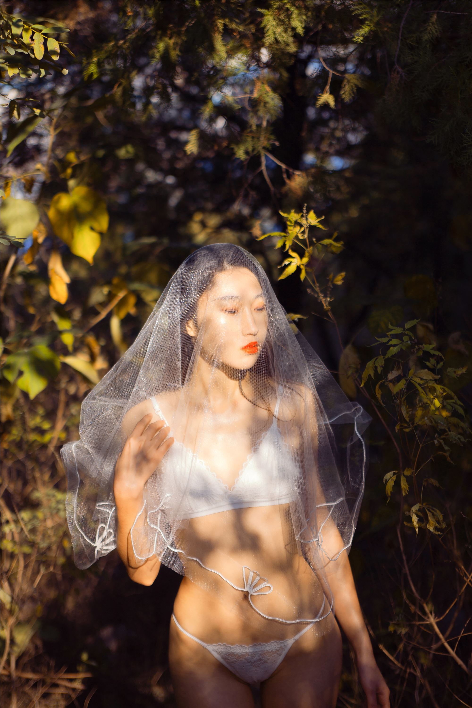 [YALAYI雅拉伊]2018.11.29 No.133 深山原野 熏儿