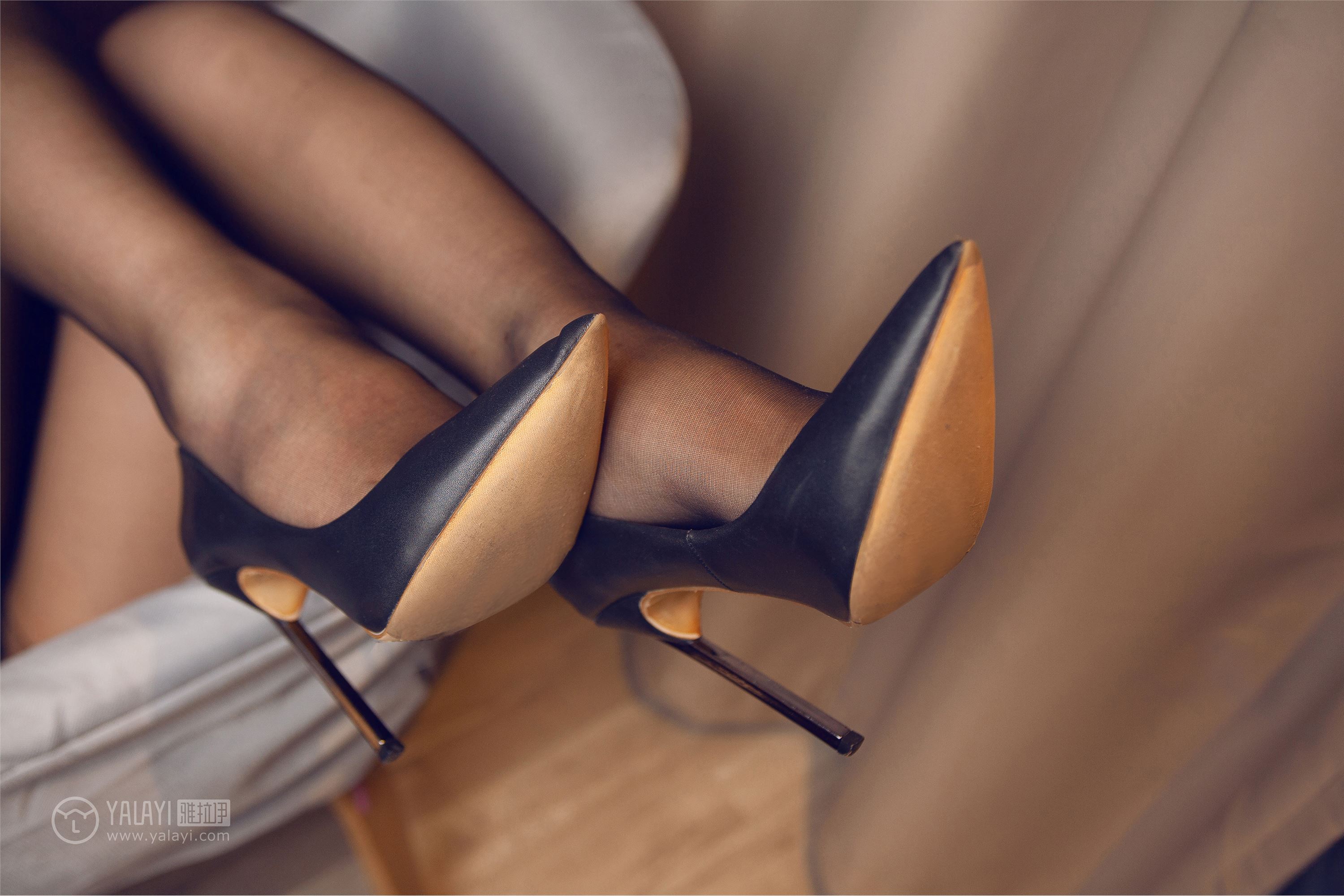 [YALAYI雅拉伊]2018.12.03 No.135 丝房里的情话 点点