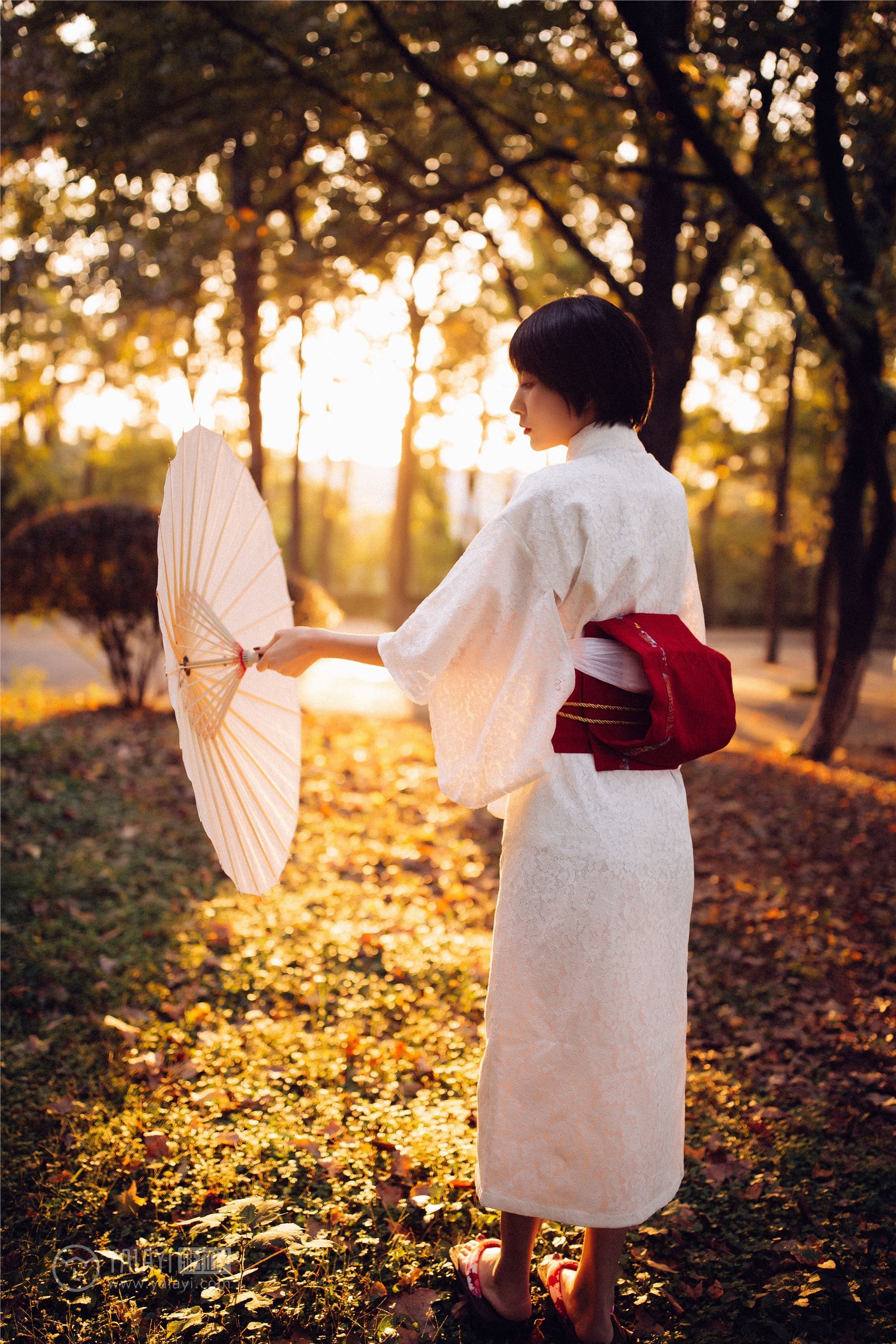 [YALAYI雅拉伊]2018.12.04 No.136 夕阳下的和风少女 静静