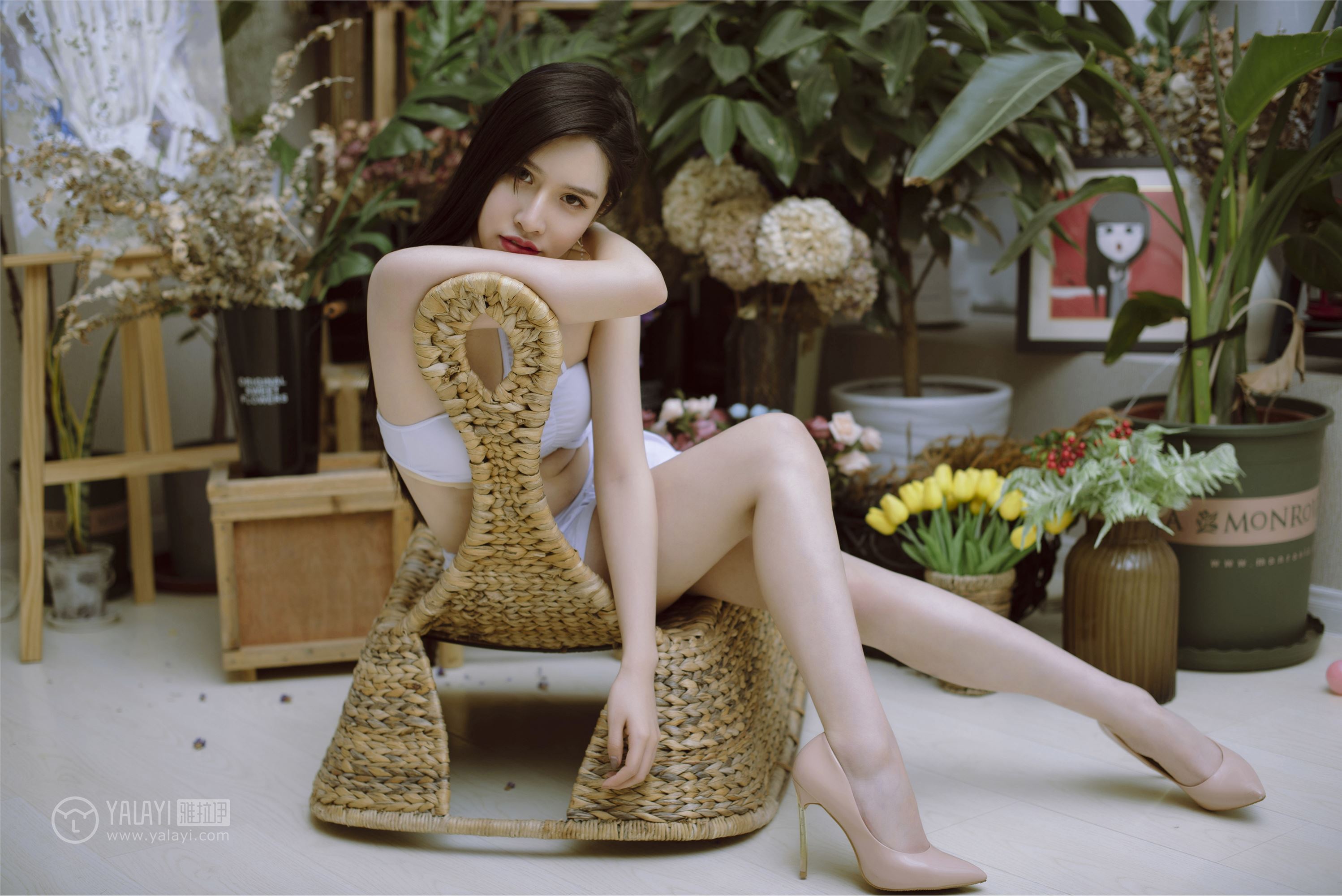 [YALAYI雅拉伊]2018.12.11 No.141 护士姐姐 颖莹