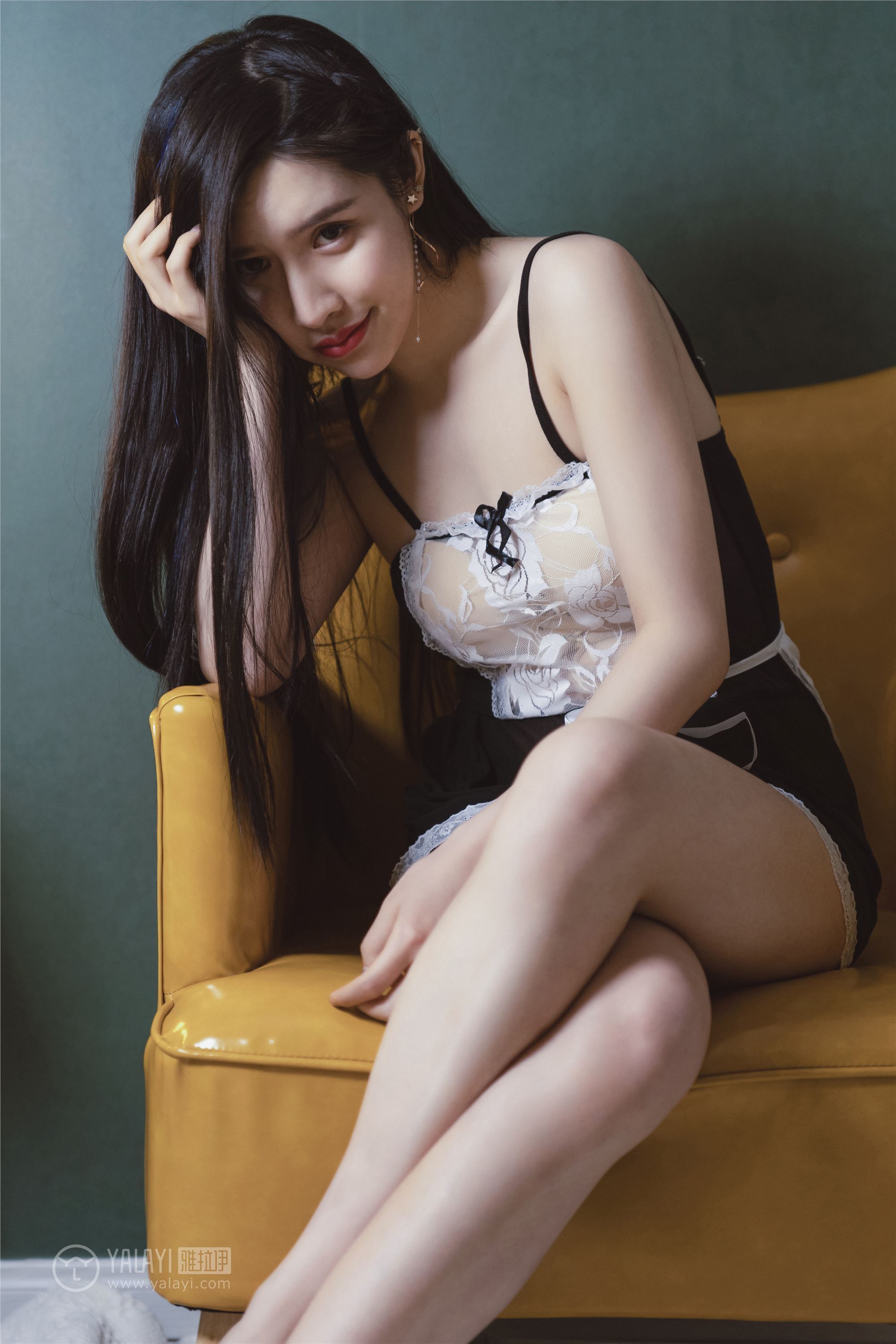 [YALAYI雅拉伊]2018.12.13 No.143 黑咖啡 颖莹