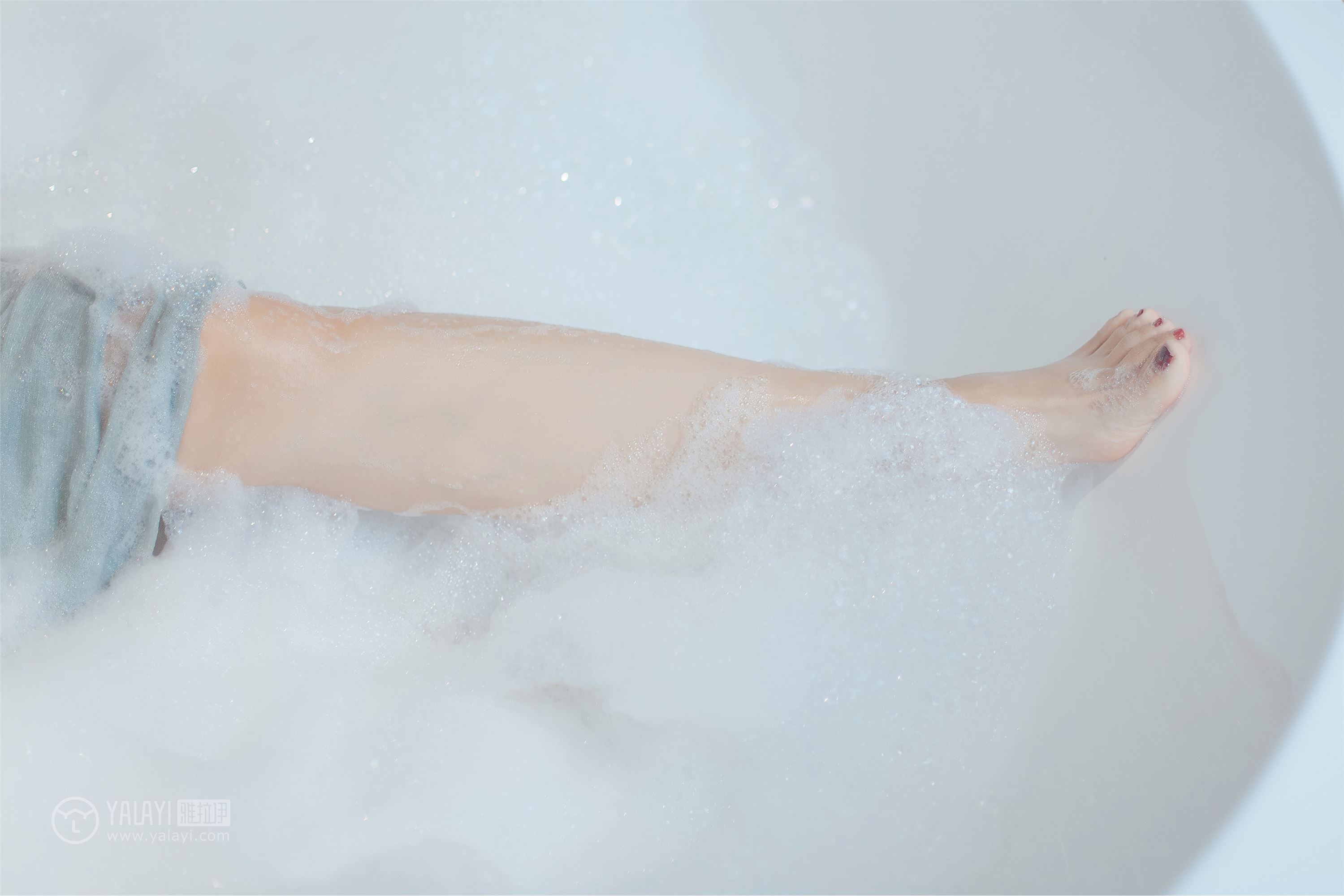 [YALAYI雅拉伊]2018.12.14 No.144 浴湿不挂 嫣然