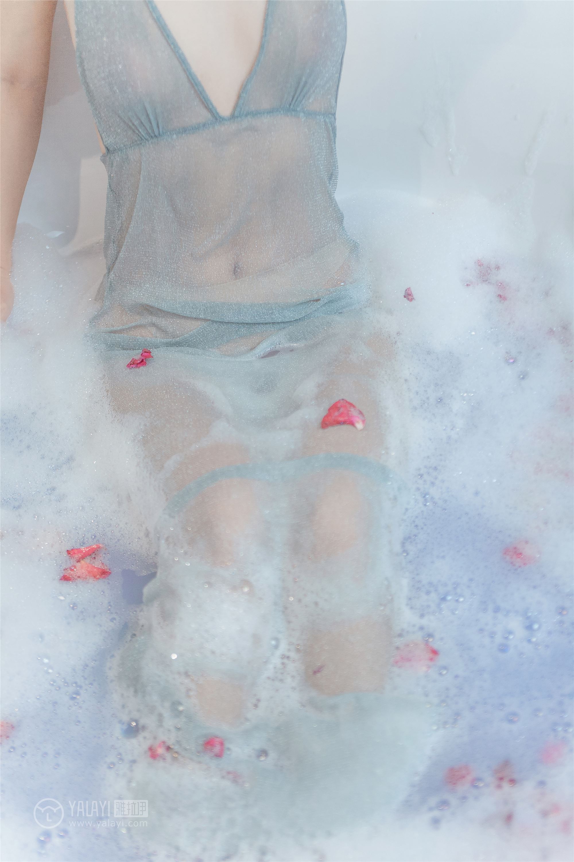 [YALAYI雅拉伊]2018.12.14 No.144 浴湿不挂 嫣然