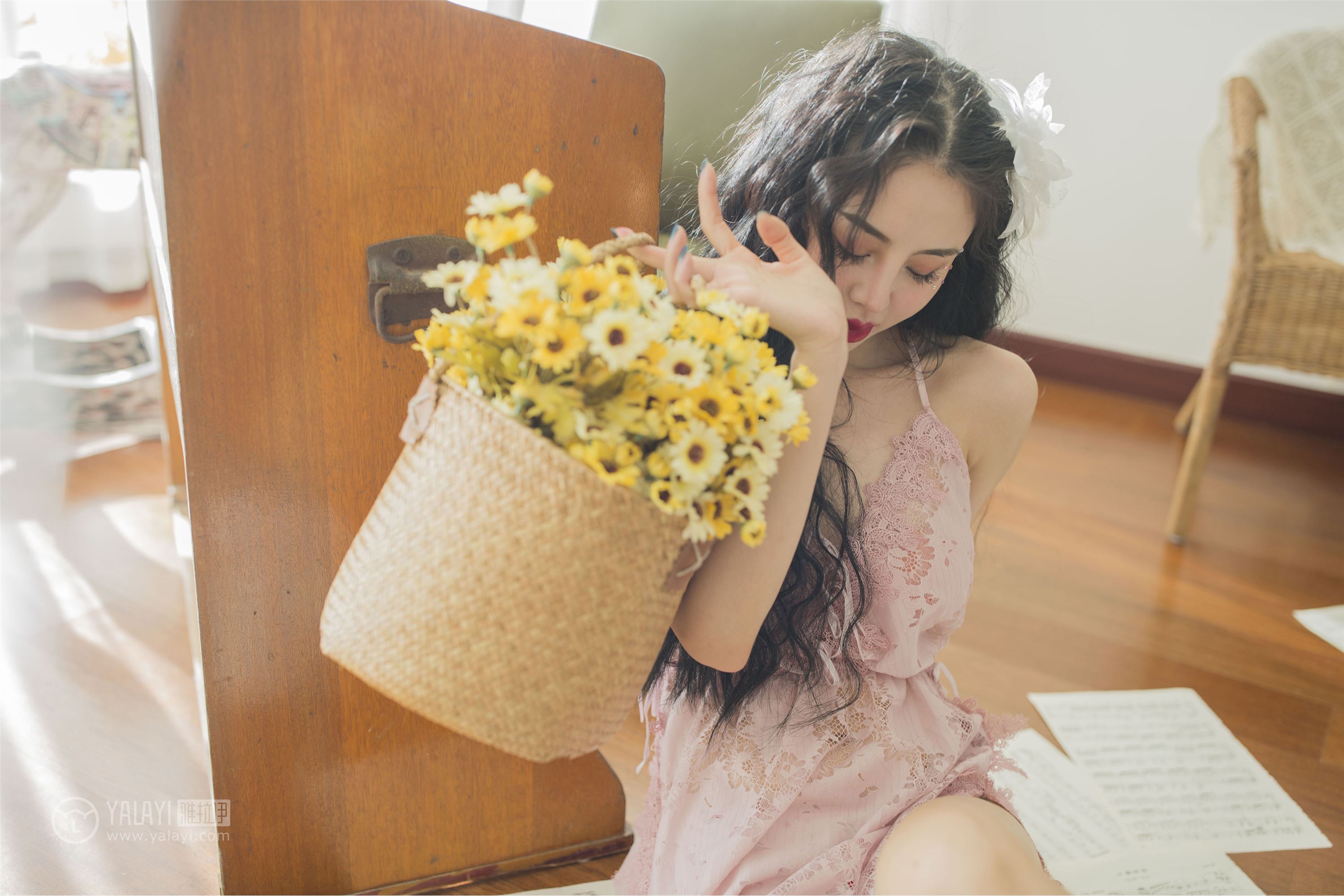 [YALAYI雅拉伊]2018.12.24 No.150 橘色的暖阳花 凉儿