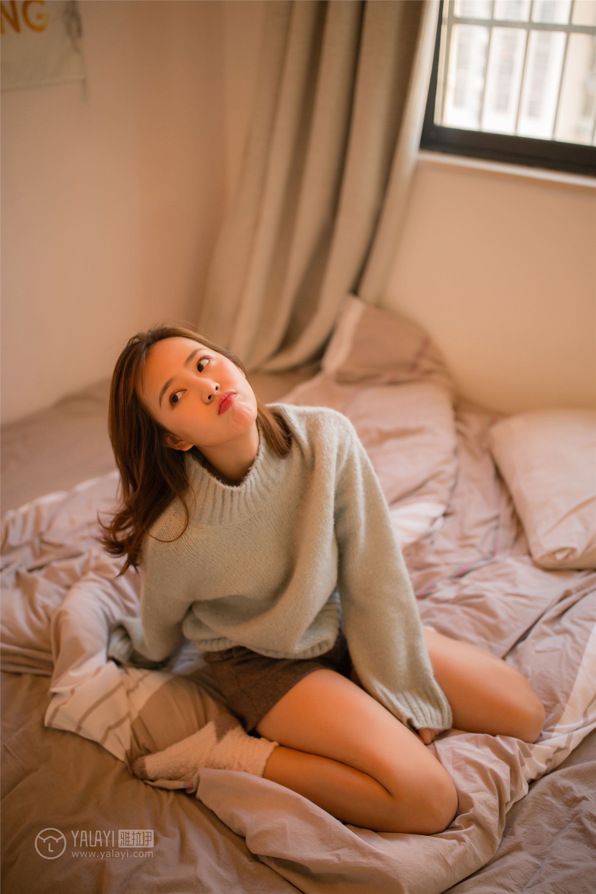 [YALAYI雅拉伊]2018.12.27 No.152 亲爱的同居女友 张雨青