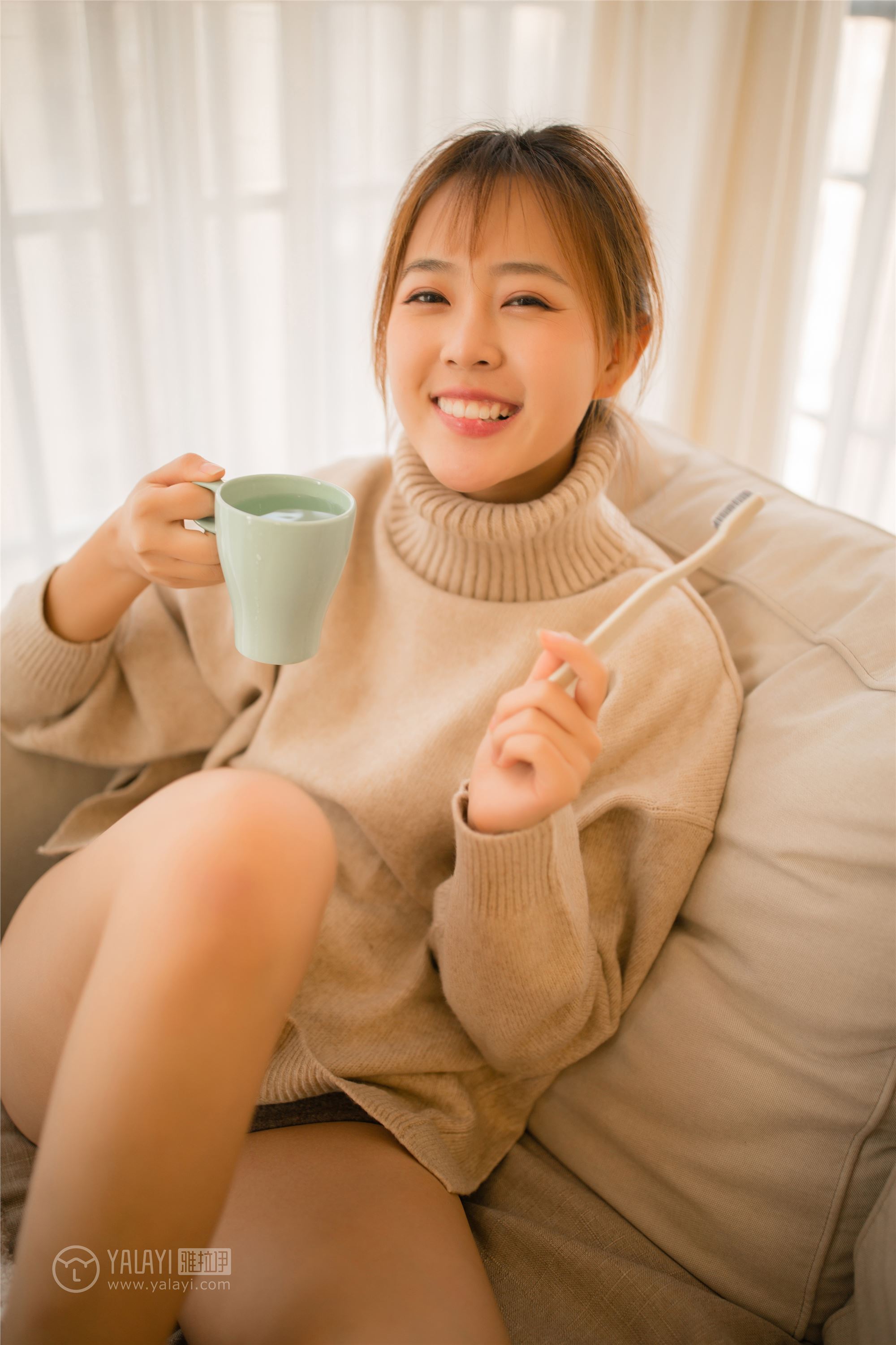 [YALAYI雅拉伊]2018.12.27 No.152 亲爱的同居女友 张雨青