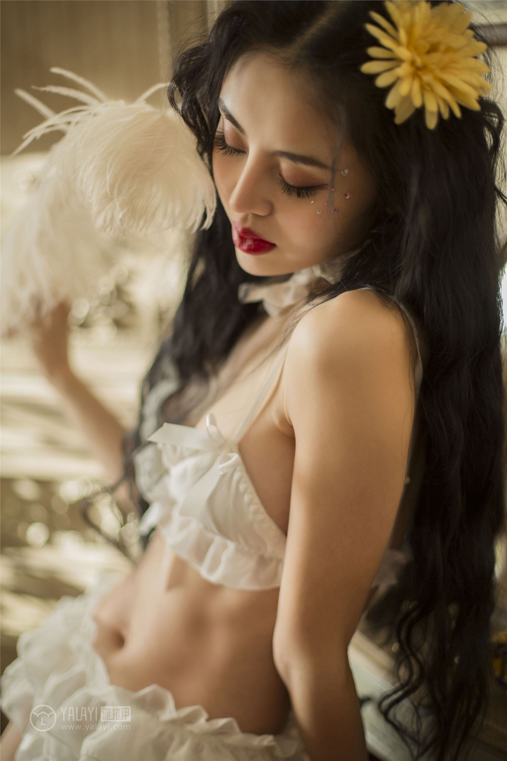 [YALAYI雅拉伊]2018.12.25 No.154 圣诞女皇 凉儿