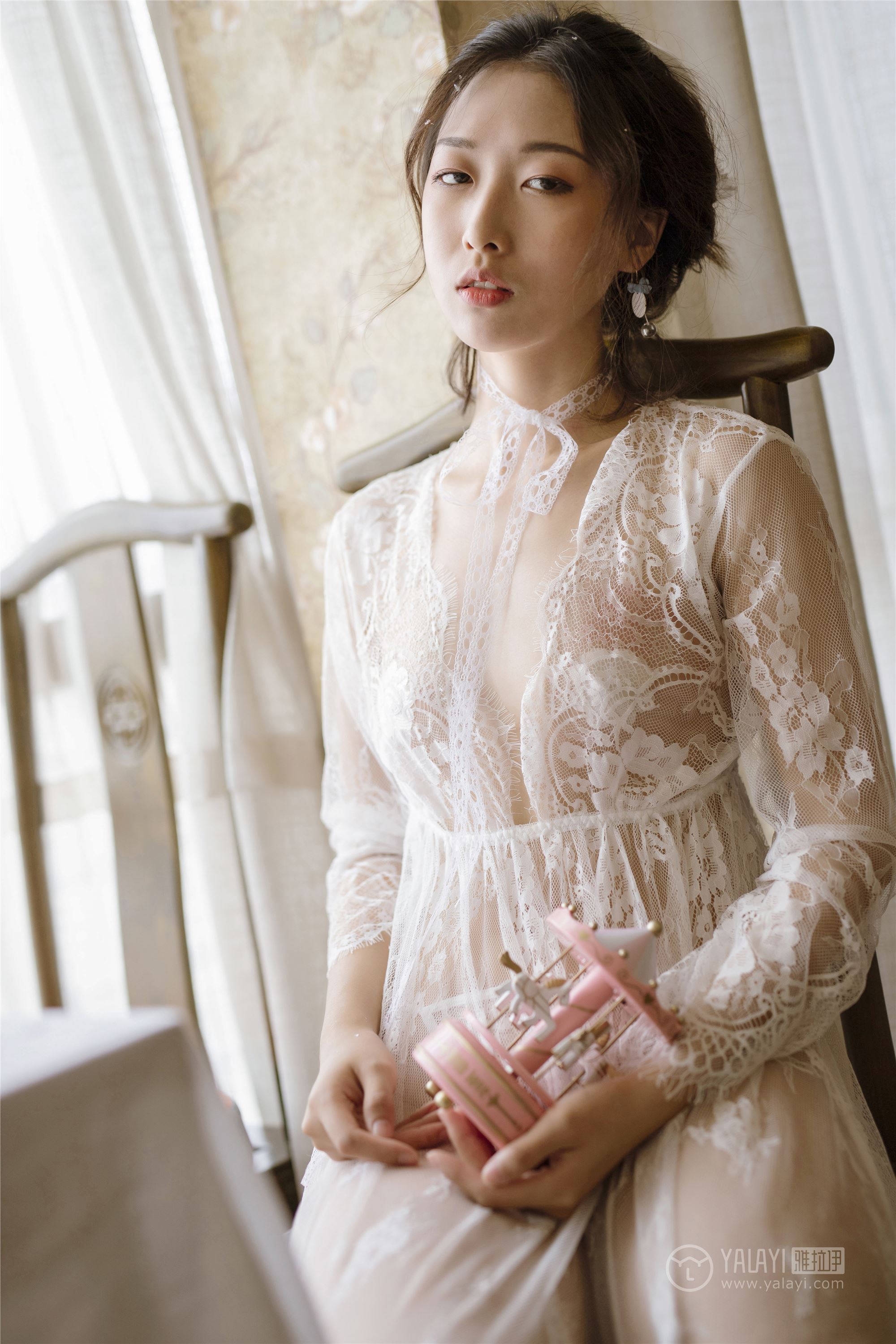 [YALAYI雅拉伊]2019.01.07 No.161 隐隐的柔情 佳佳