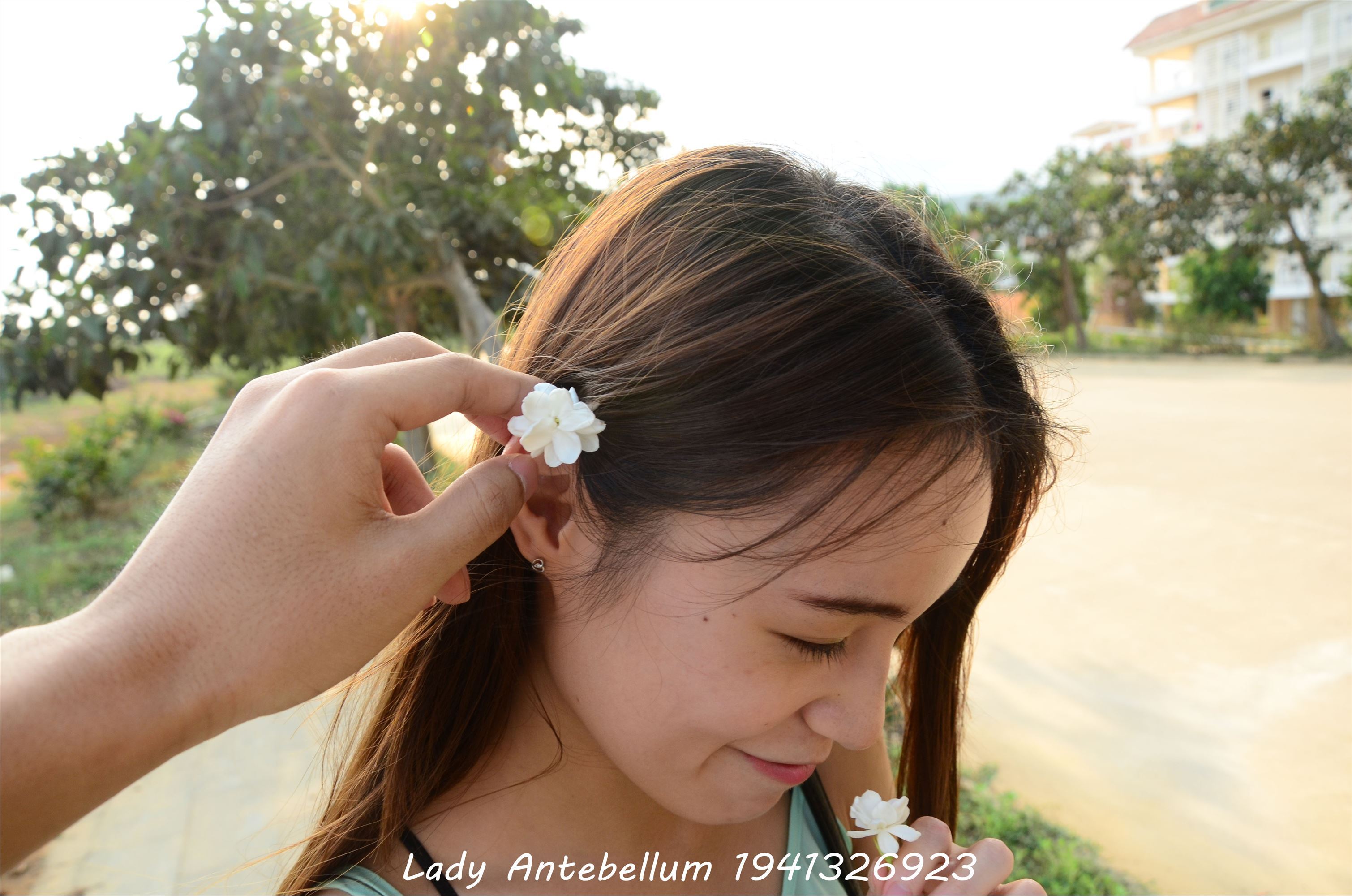 [战前女神] 恋足美腿棉袜女神级摄影套图 001