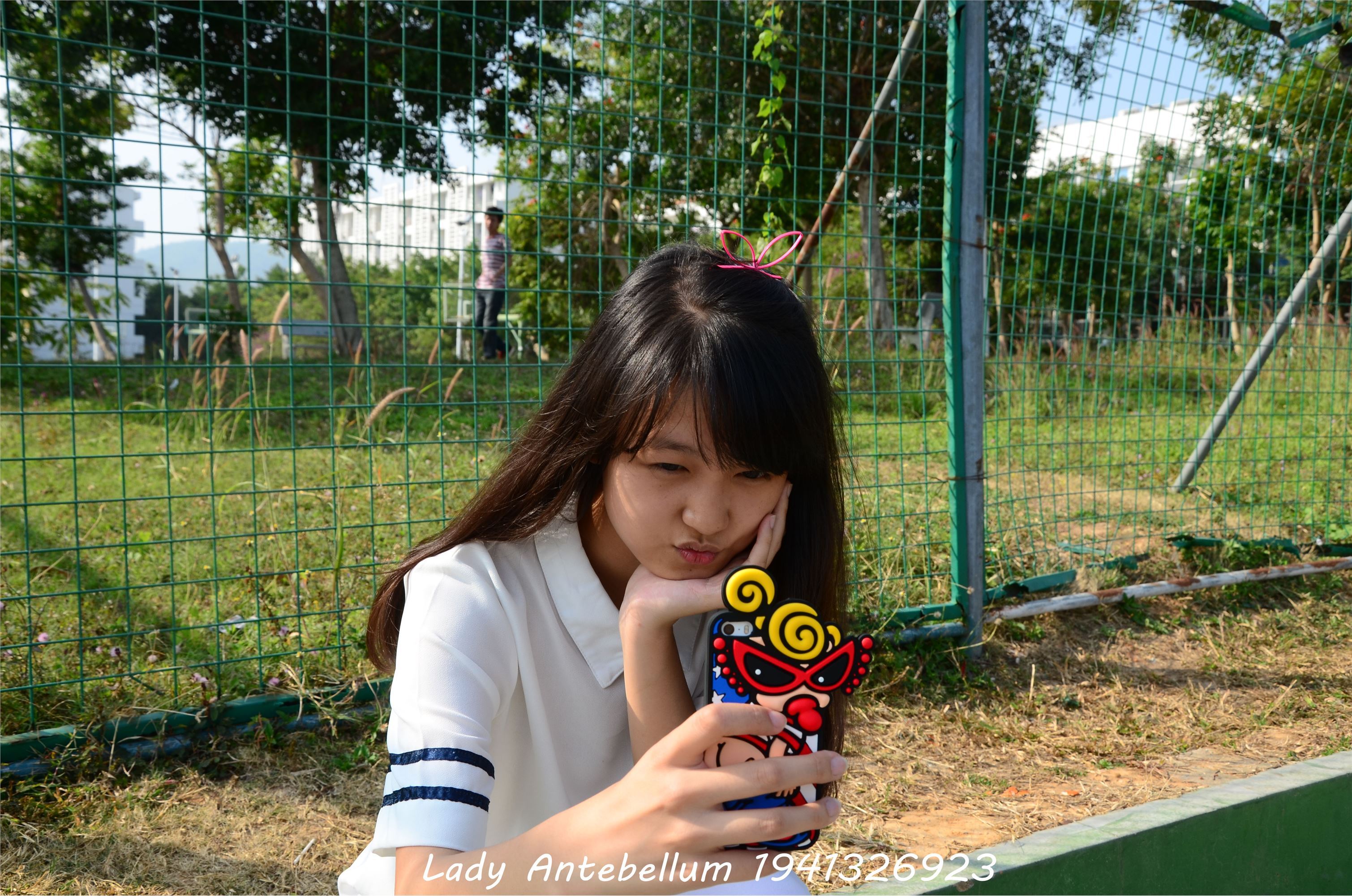 [战前女神] 恋足美腿棉袜女神级摄影套图 002