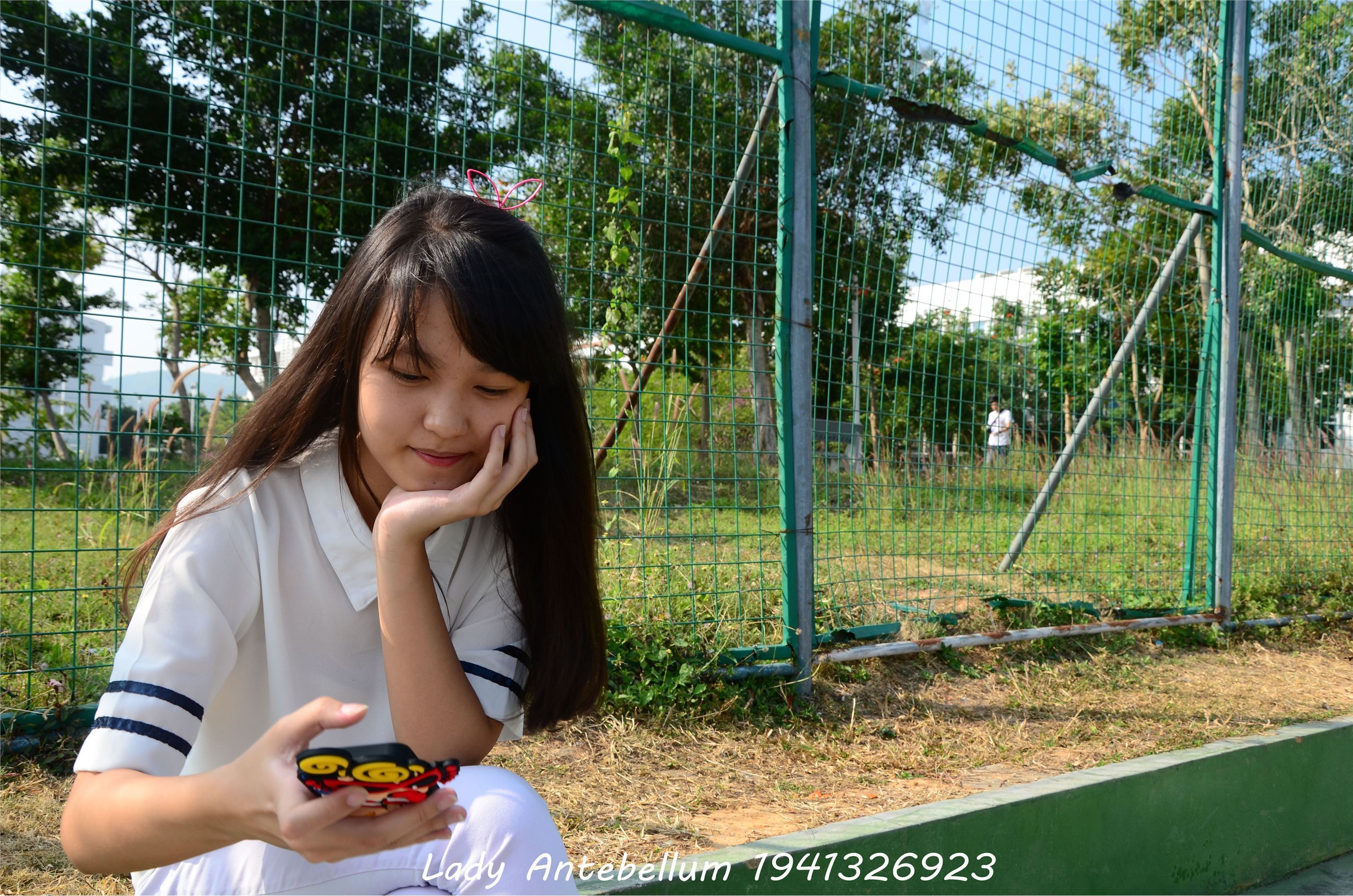 [战前女神] 恋足美腿棉袜女神级摄影套图 002