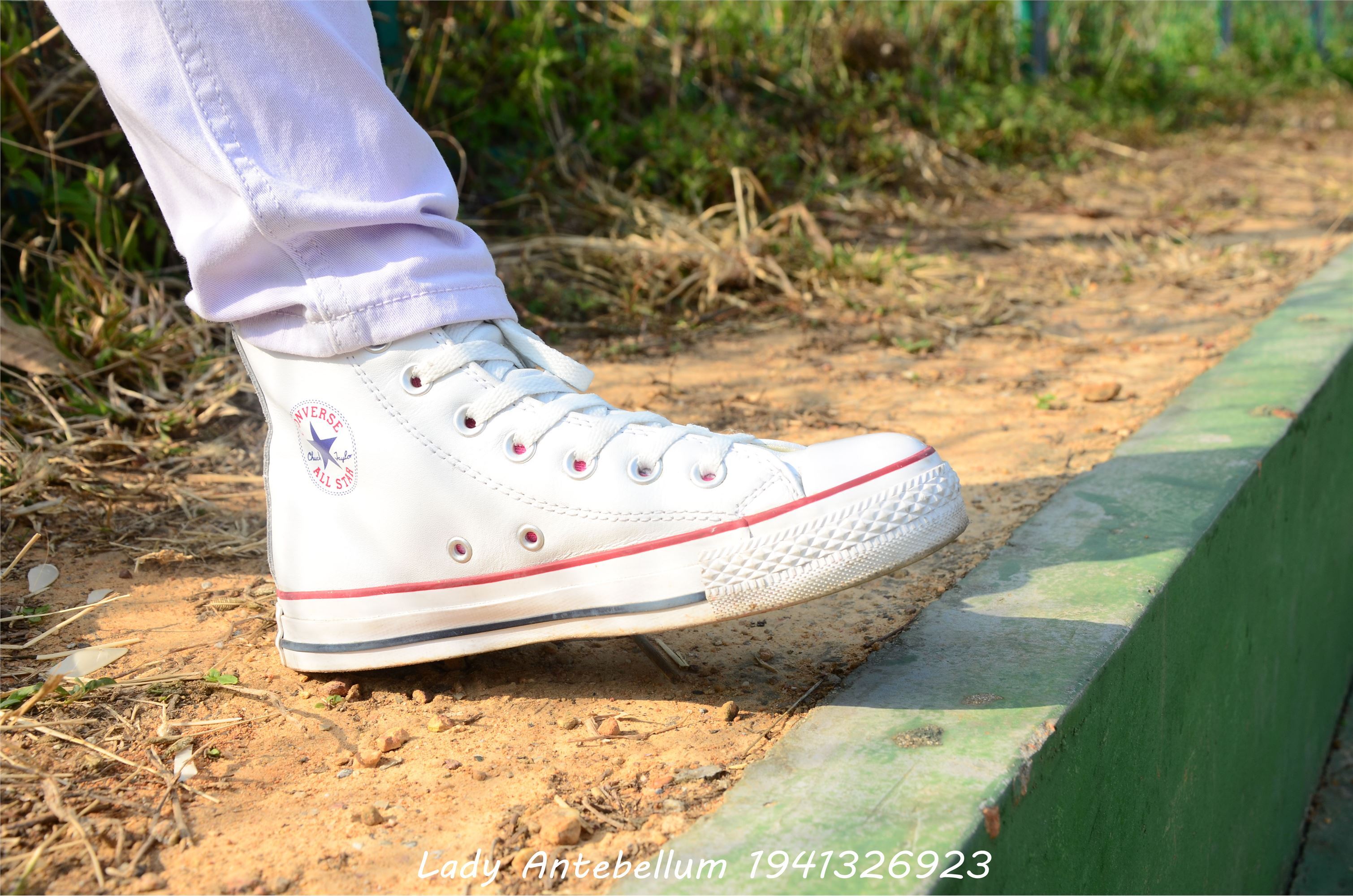 [战前女神] 恋足美腿棉袜女神级摄影套图 002