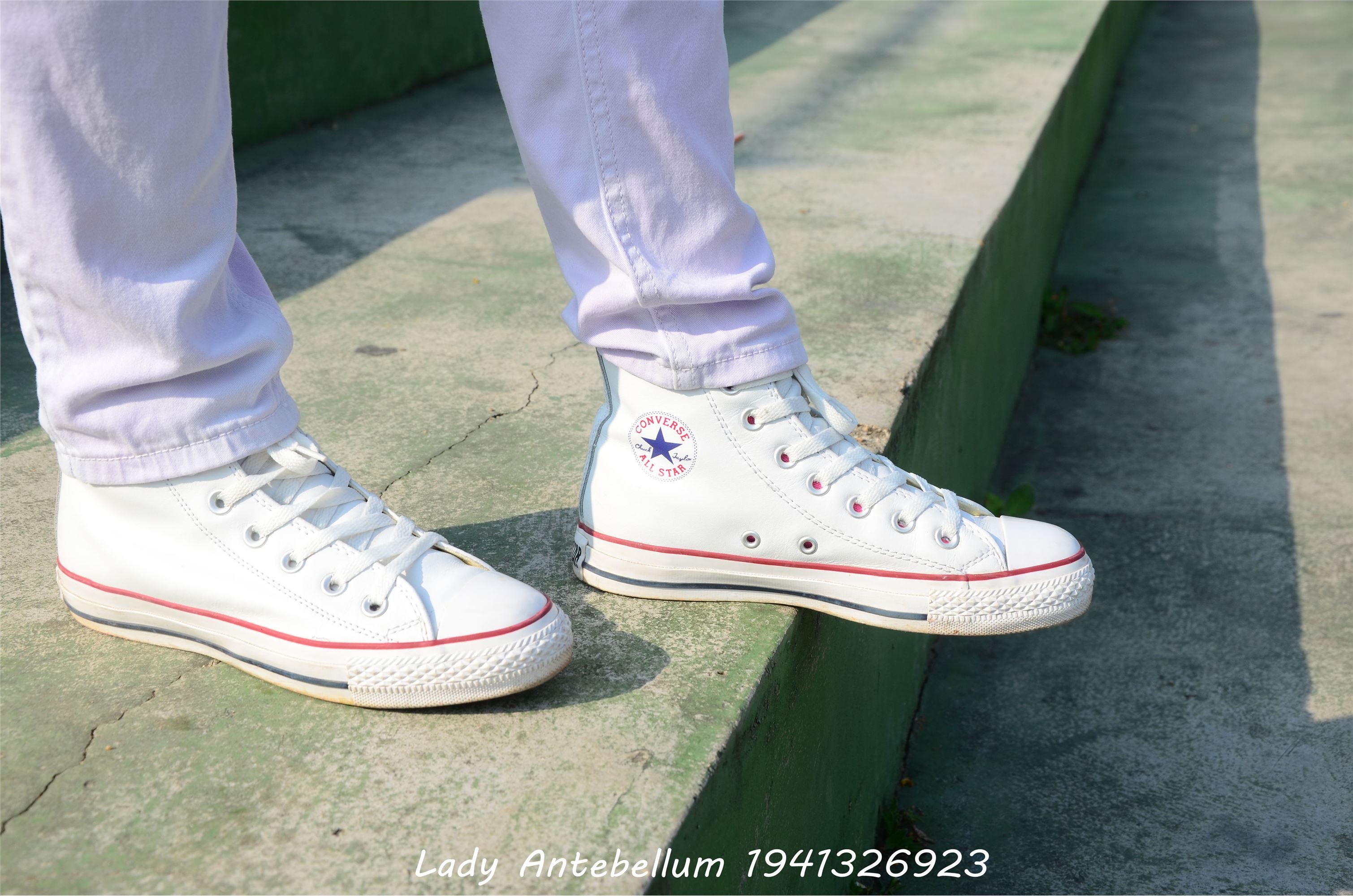 [战前女神] 恋足美腿棉袜女神级摄影套图 002