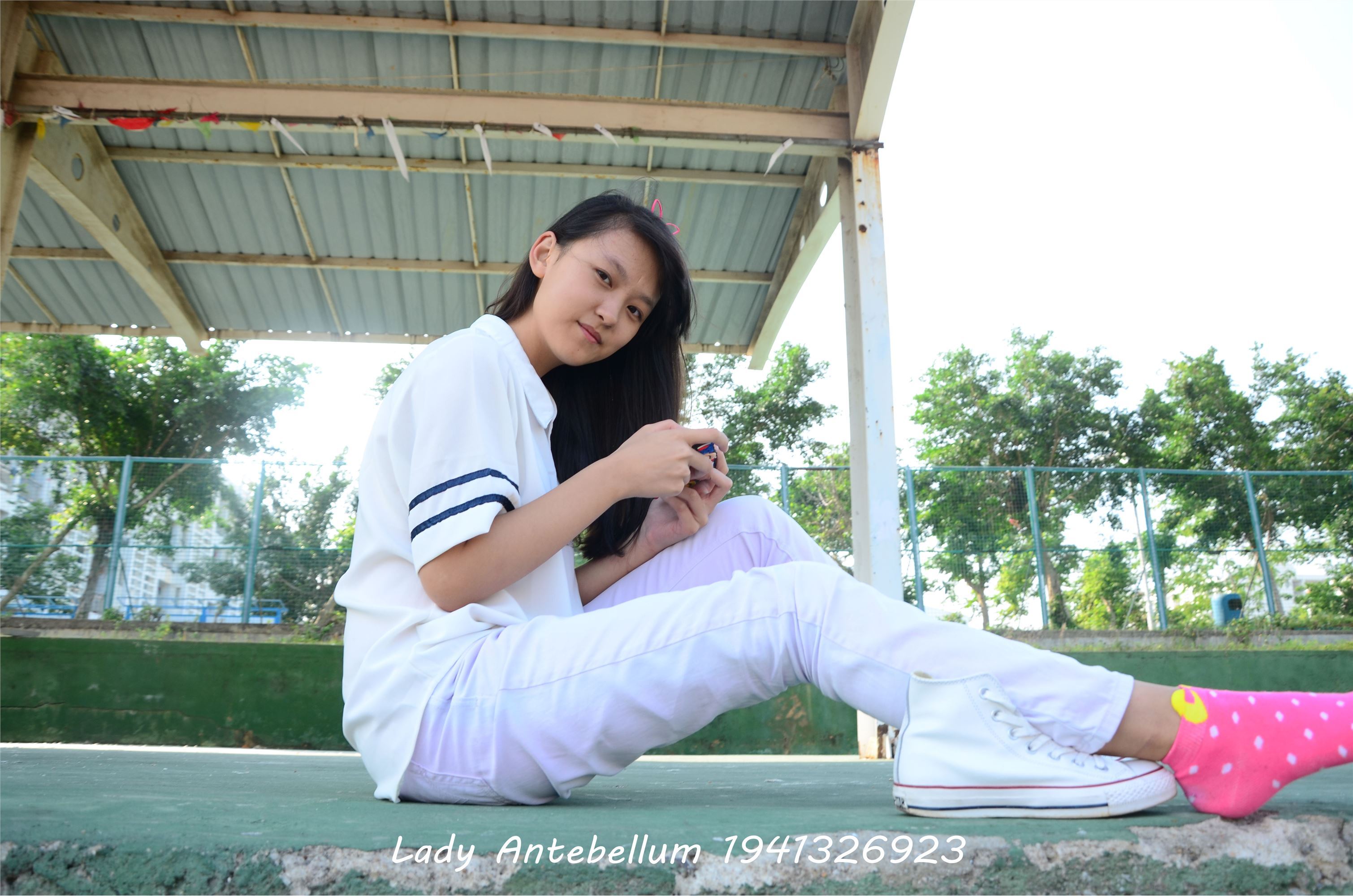 [战前女神] 恋足美腿棉袜女神级摄影套图 002