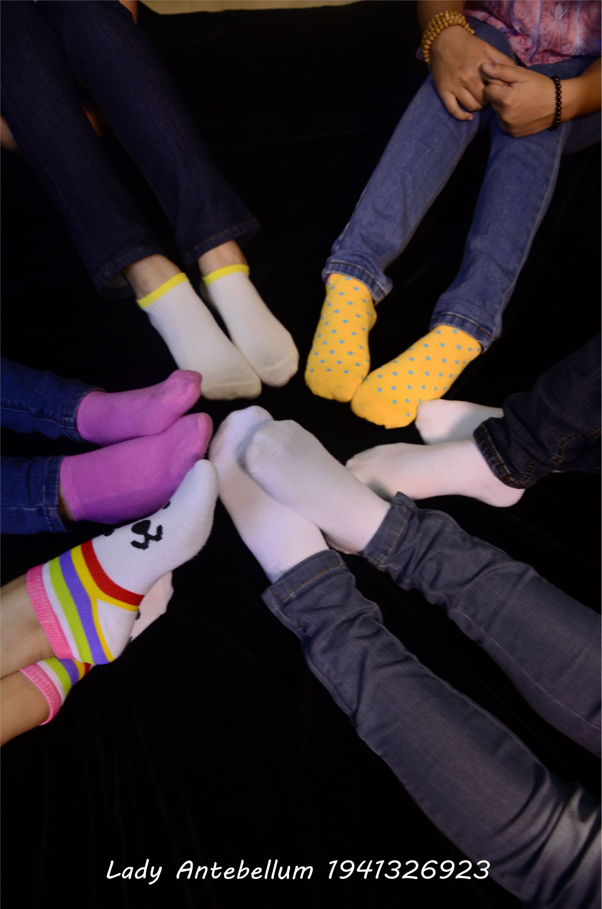 [战前女神] 恋足美腿棉袜女神级摄影套图 004