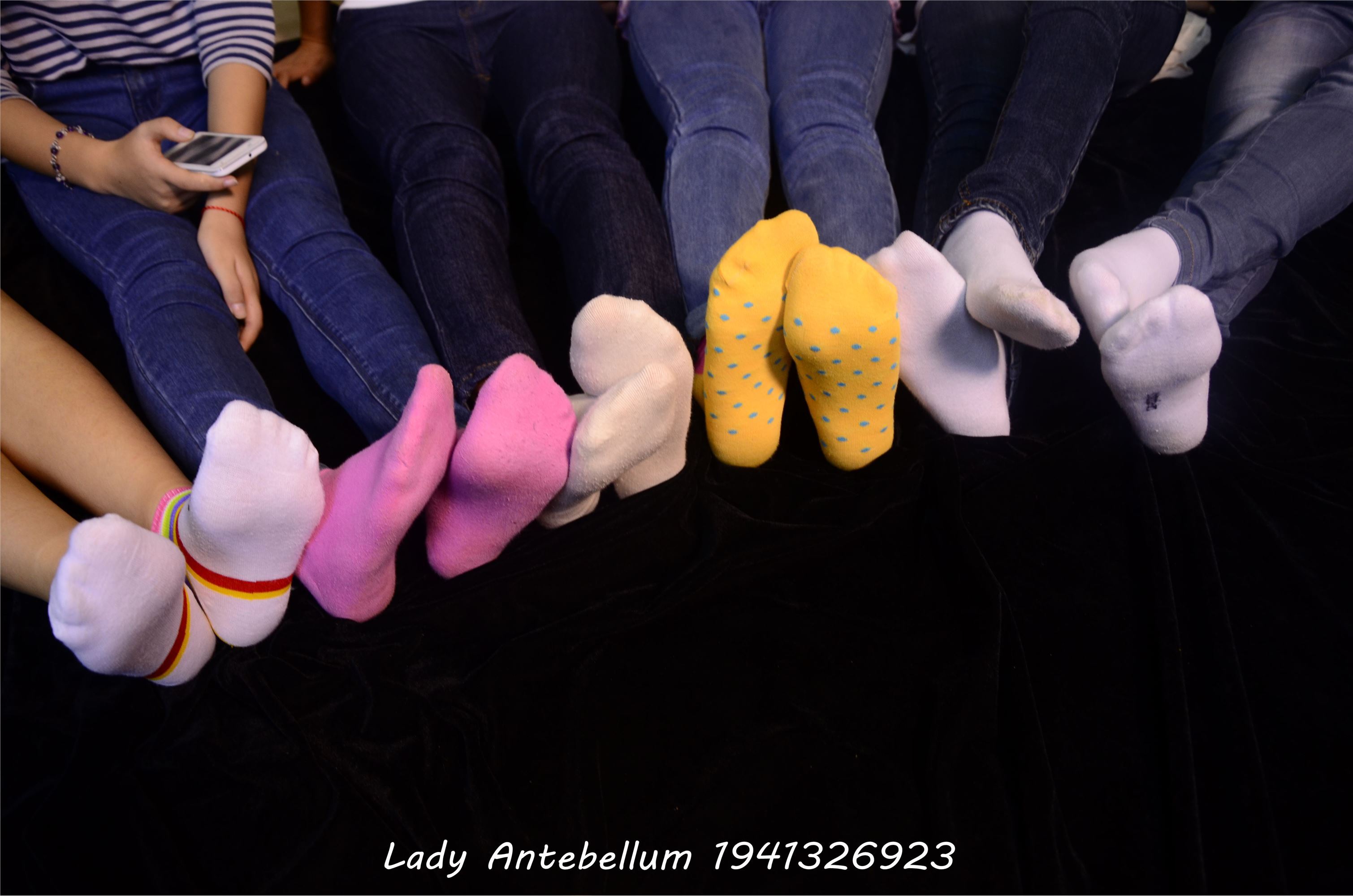 [战前女神] 恋足美腿棉袜女神级摄影套图 004