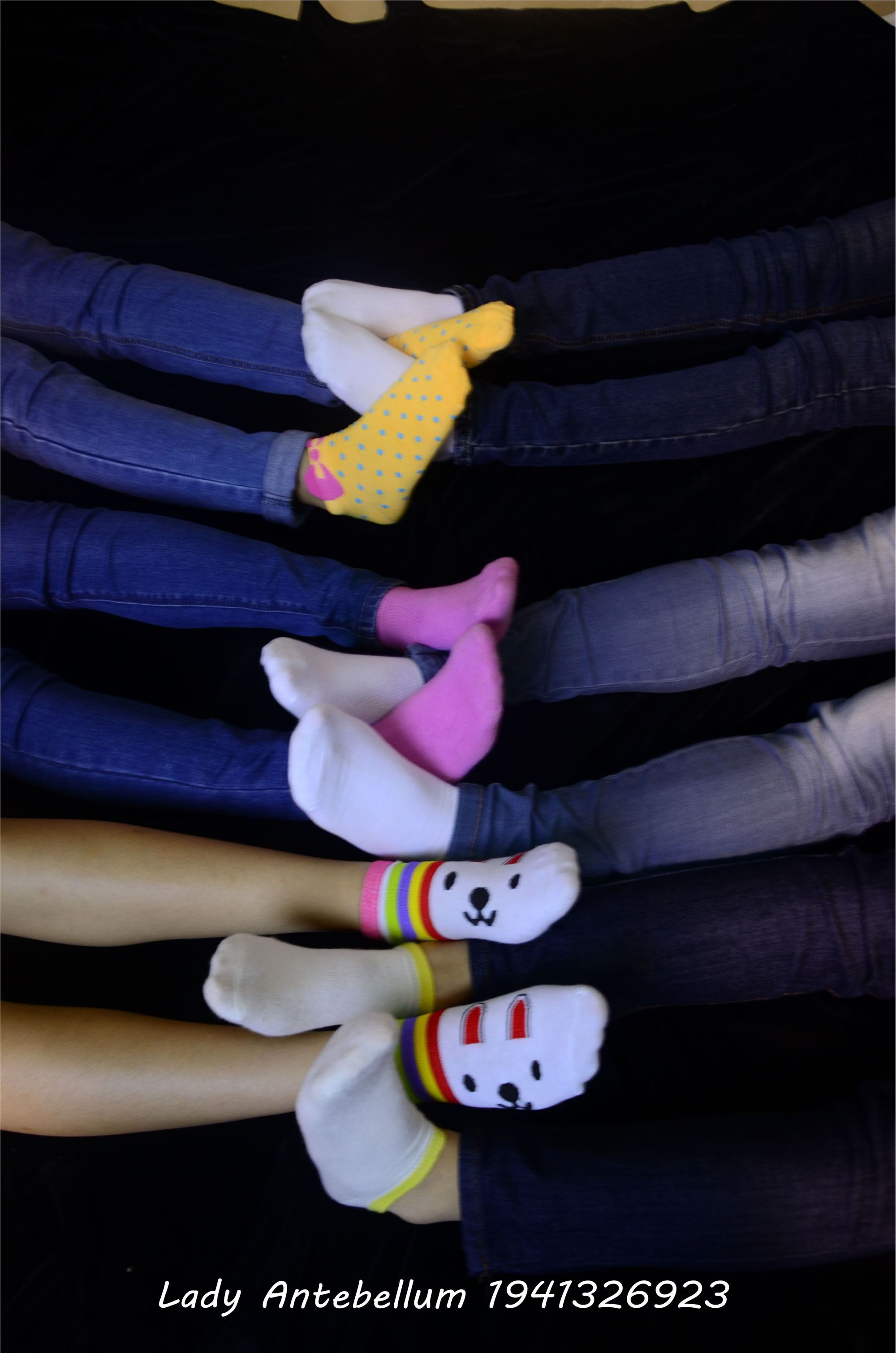 [战前女神] 恋足美腿棉袜女神级摄影套图 004