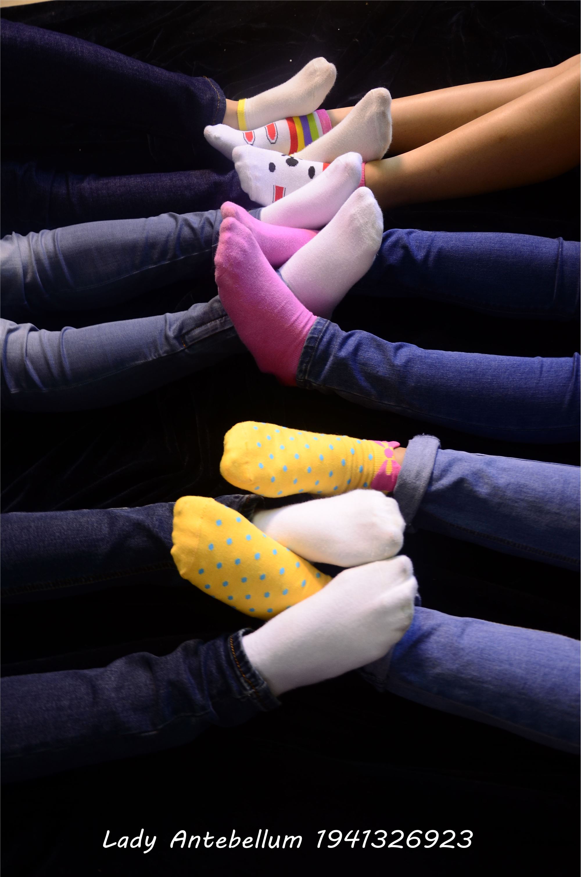 [战前女神] 恋足美腿棉袜女神级摄影套图 004