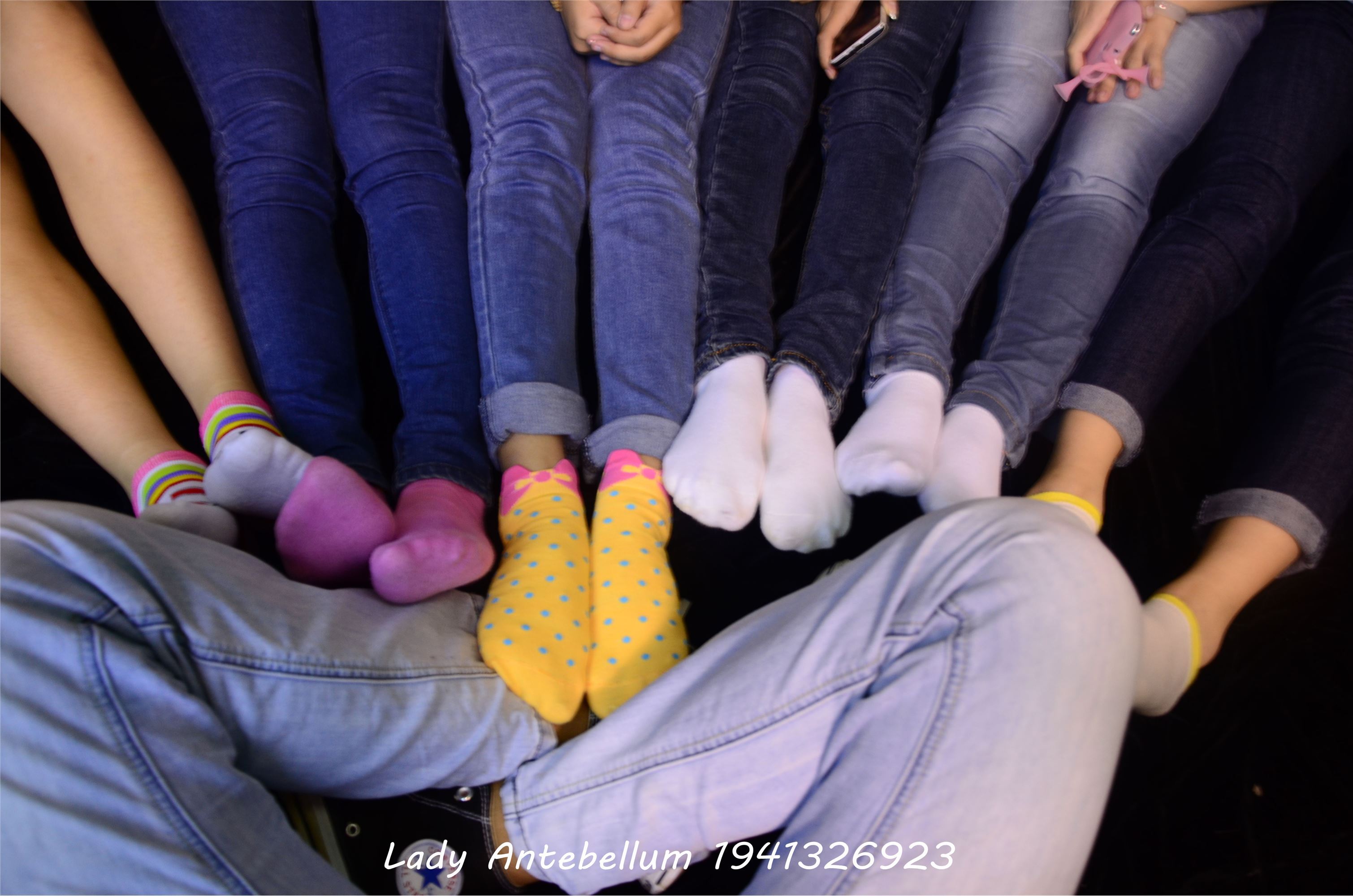 [战前女神] 恋足美腿棉袜女神级摄影套图 004