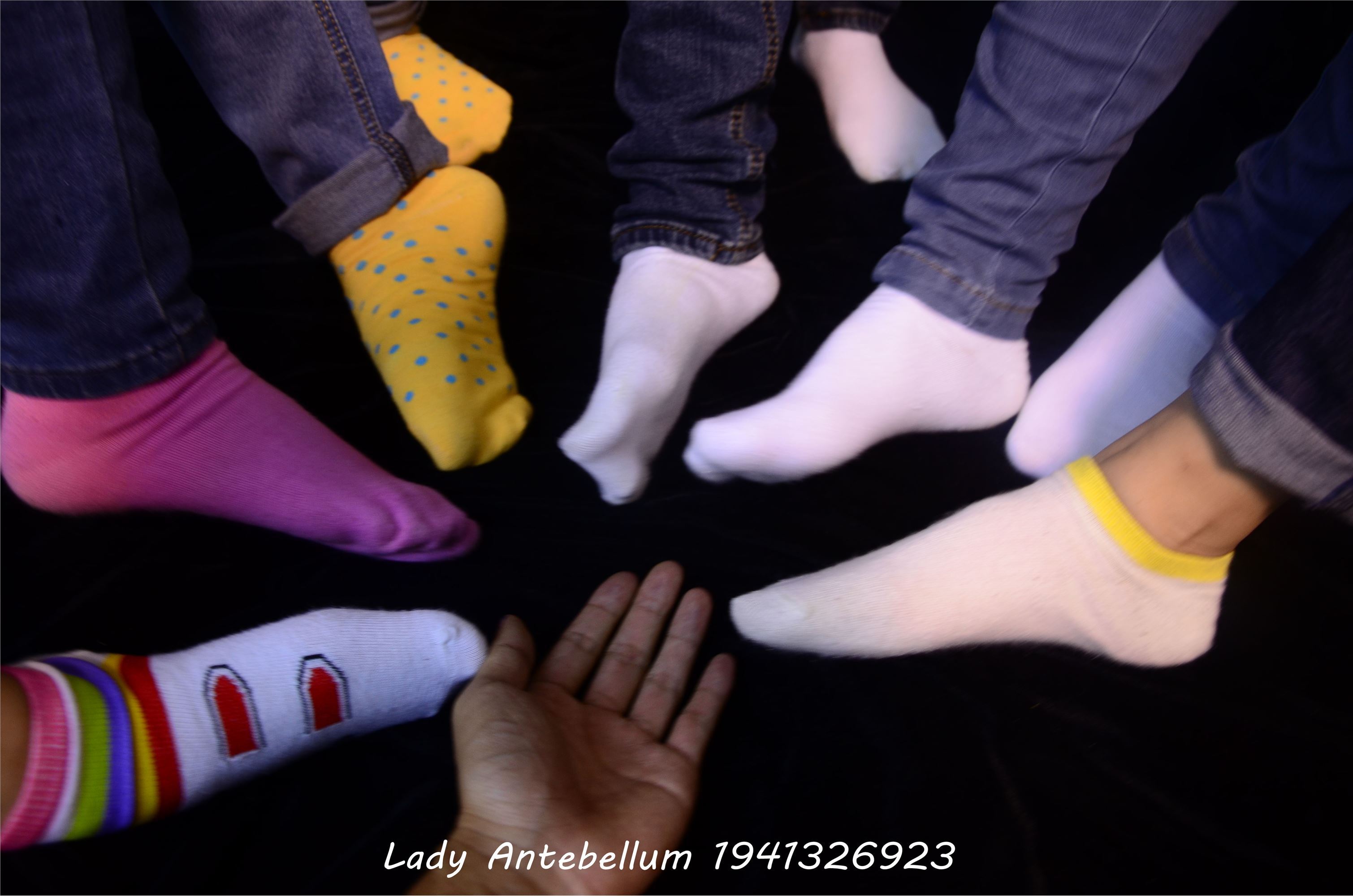 [战前女神] 恋足美腿棉袜女神级摄影套图 004