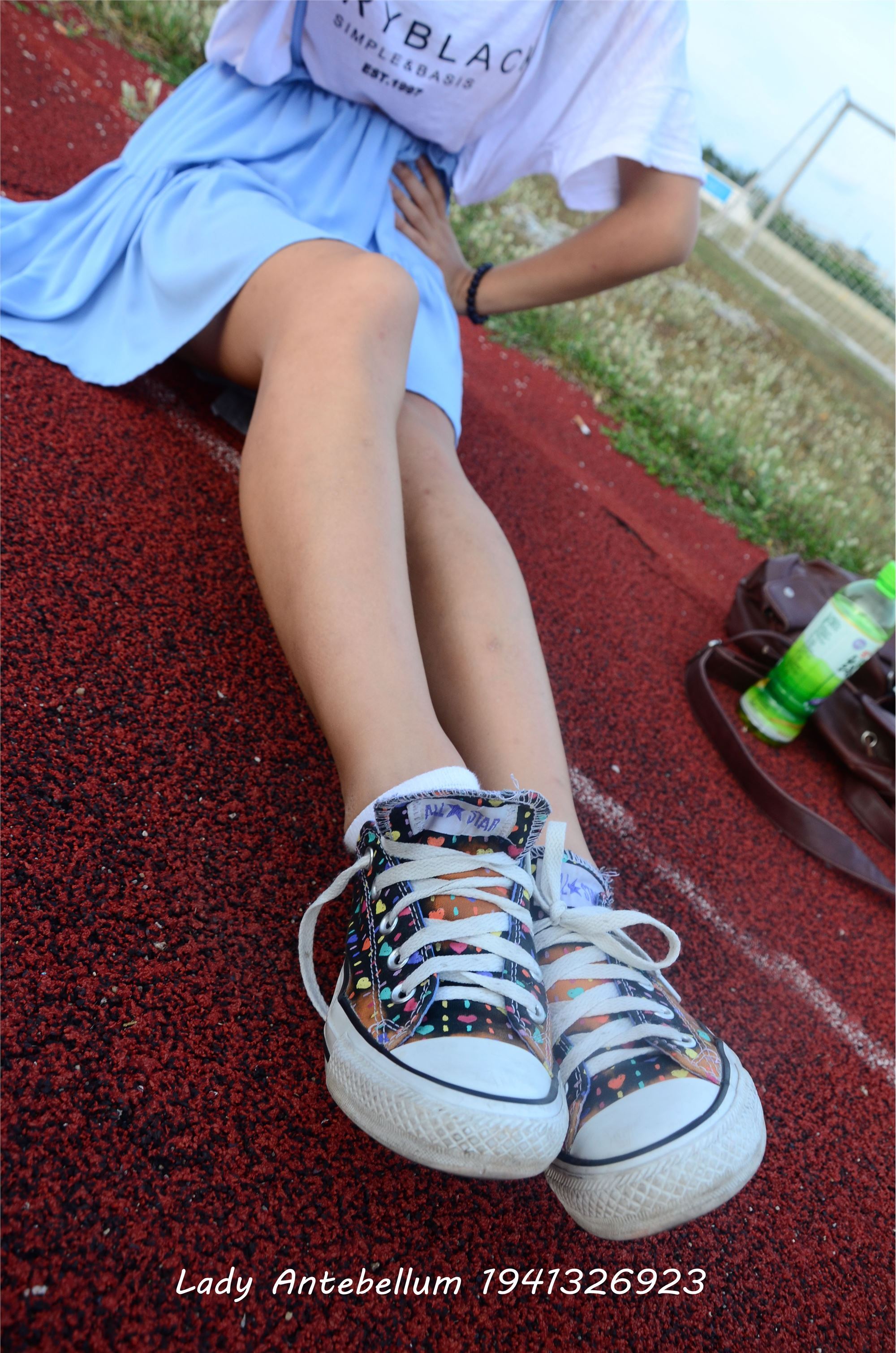 [战前女神] 恋足美腿棉袜女神级摄影套图 005