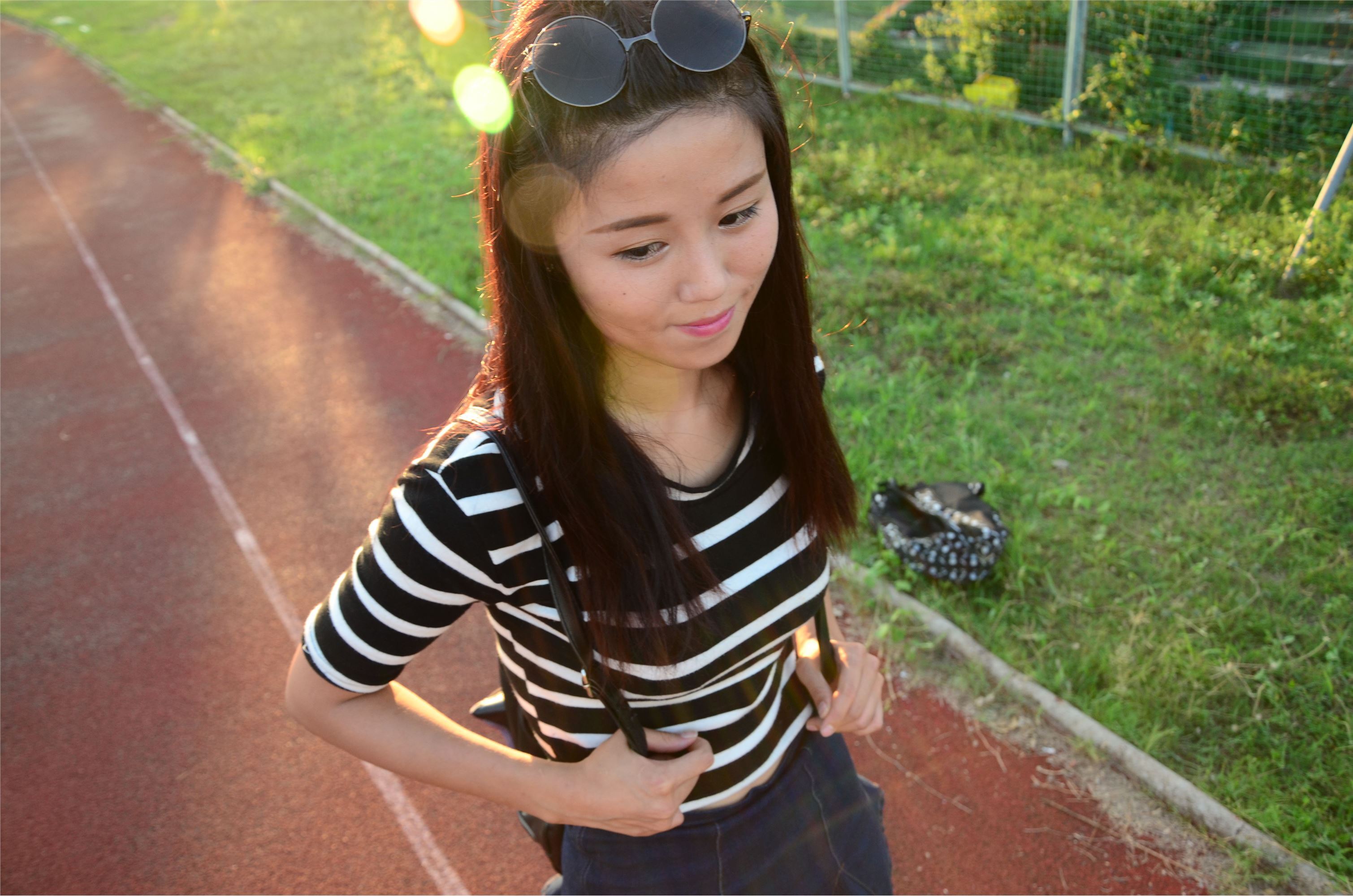 [战前女神] 恋足美腿棉袜女神级摄影套图 006