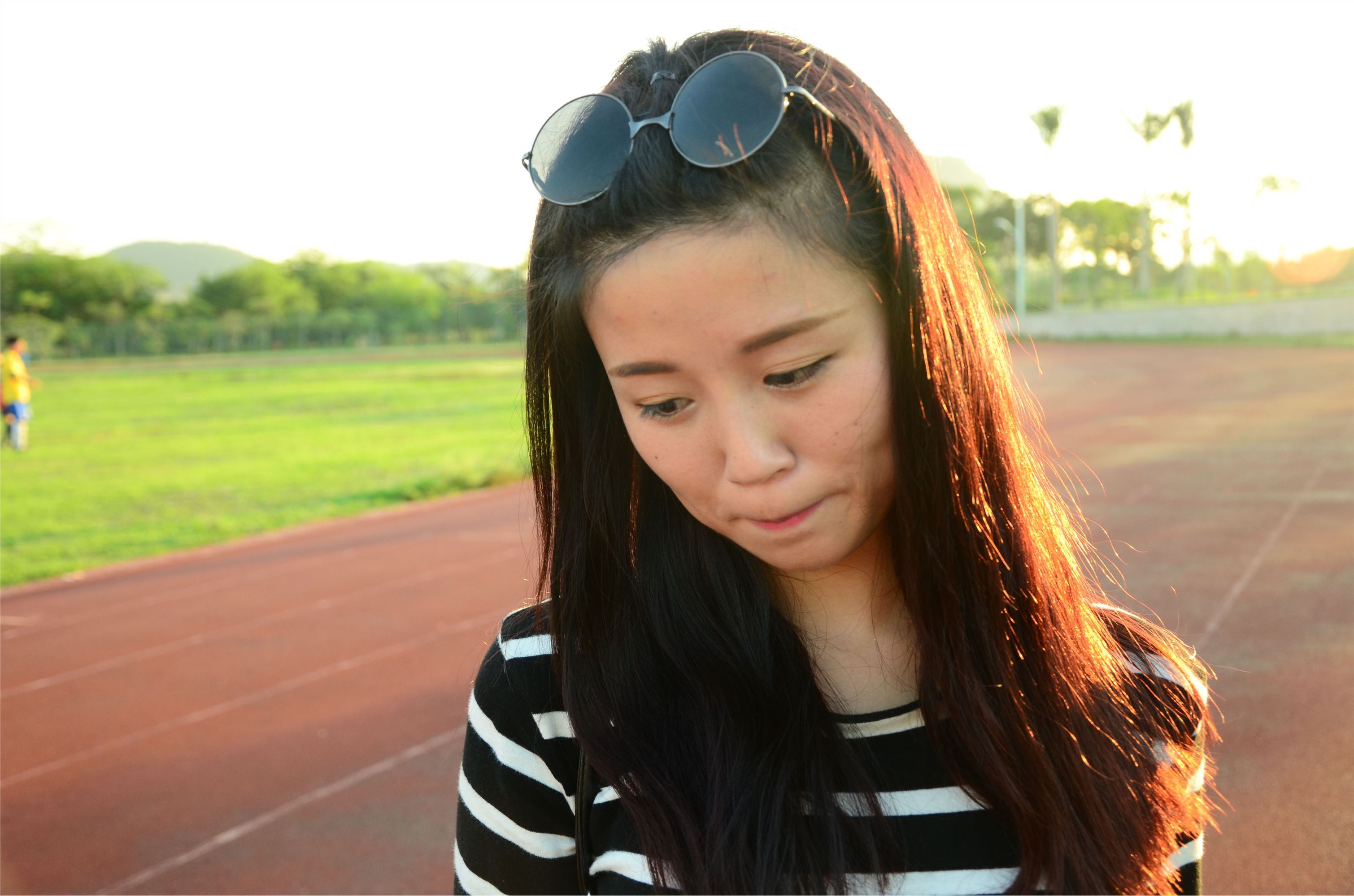 [战前女神] 恋足美腿棉袜女神级摄影套图 006