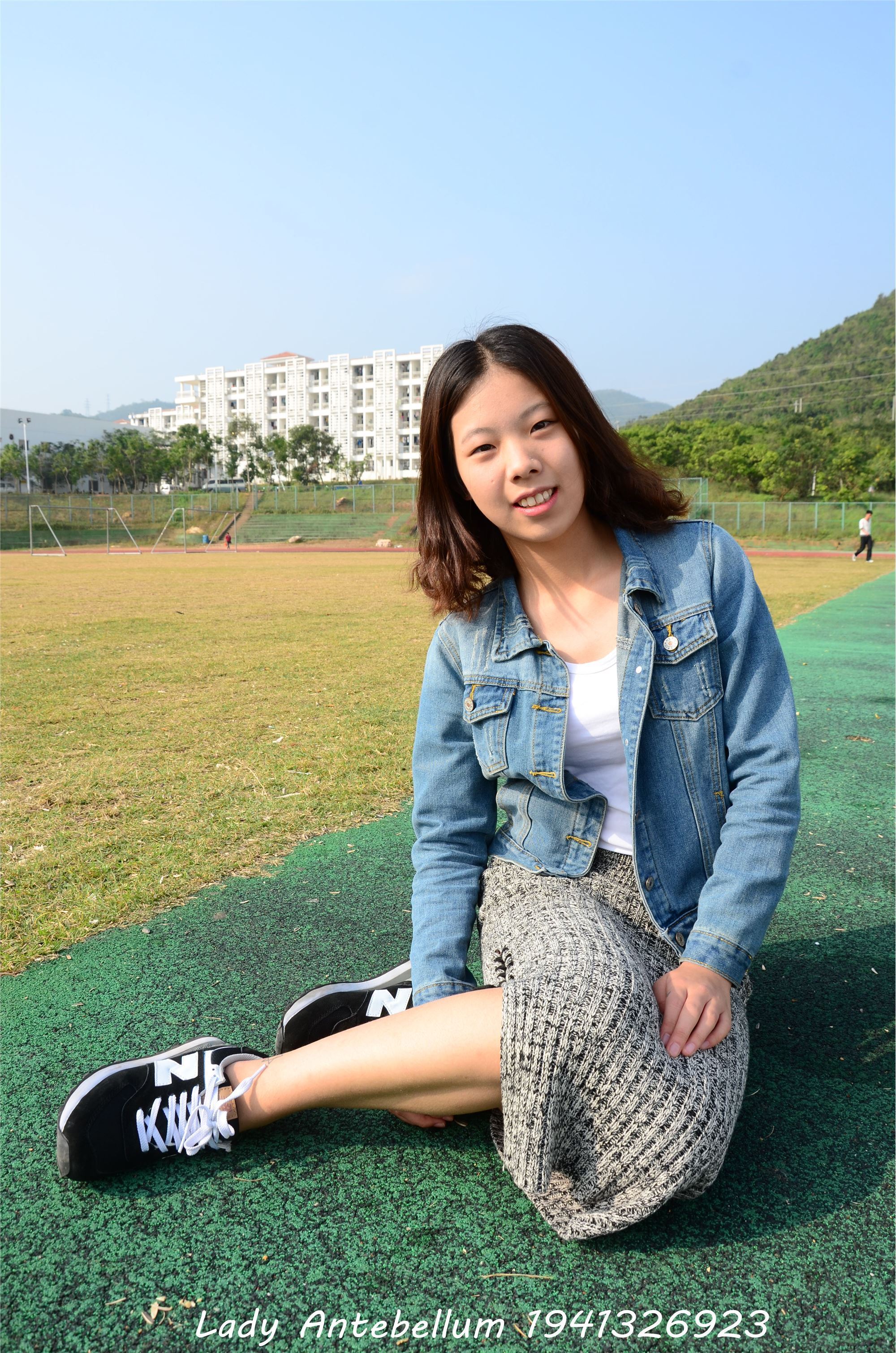 [战前女神] 恋足美腿棉袜女神级摄影套图 007