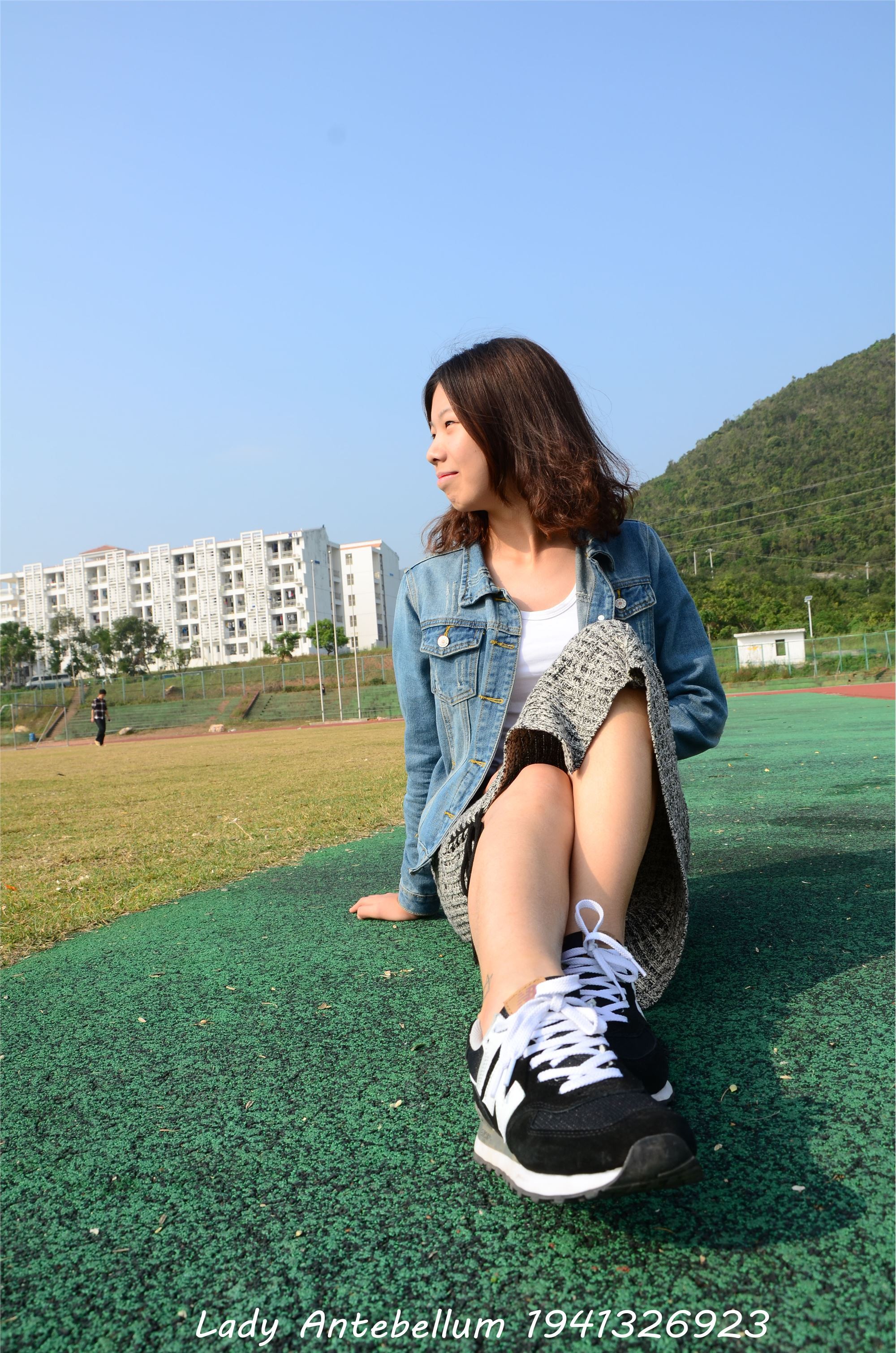 [战前女神] 恋足美腿棉袜女神级摄影套图 007