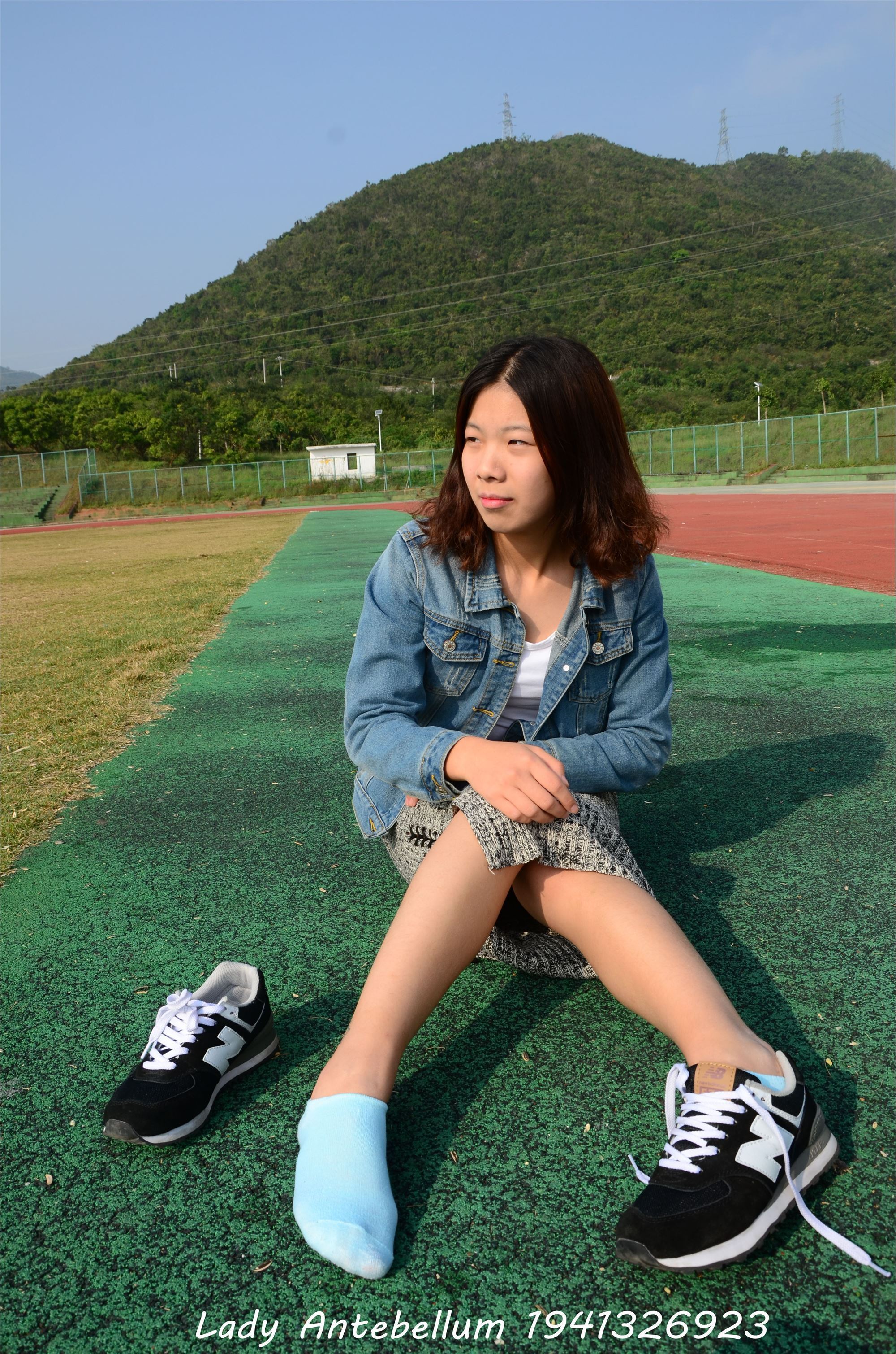 [战前女神] 恋足美腿棉袜女神级摄影套图 007