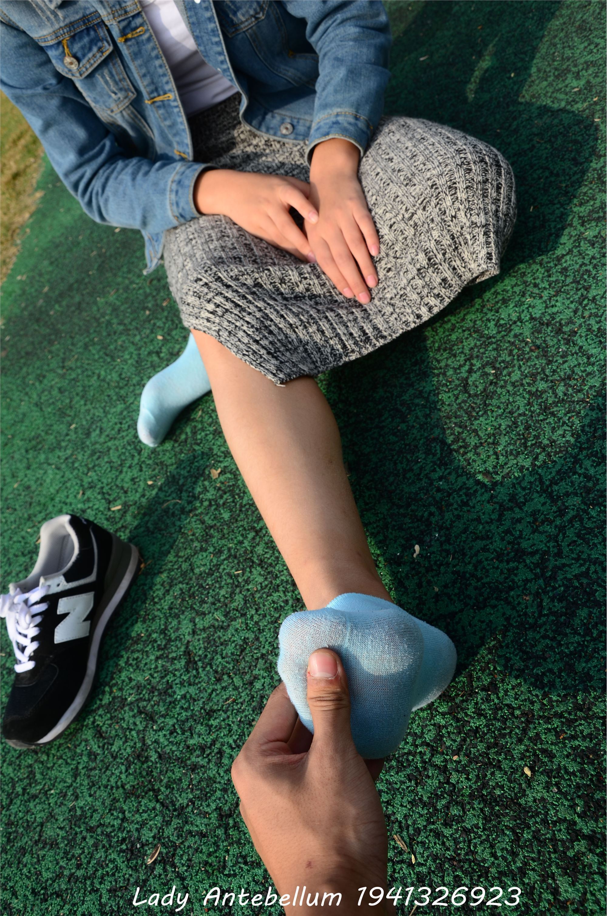 [战前女神] 恋足美腿棉袜女神级摄影套图 007