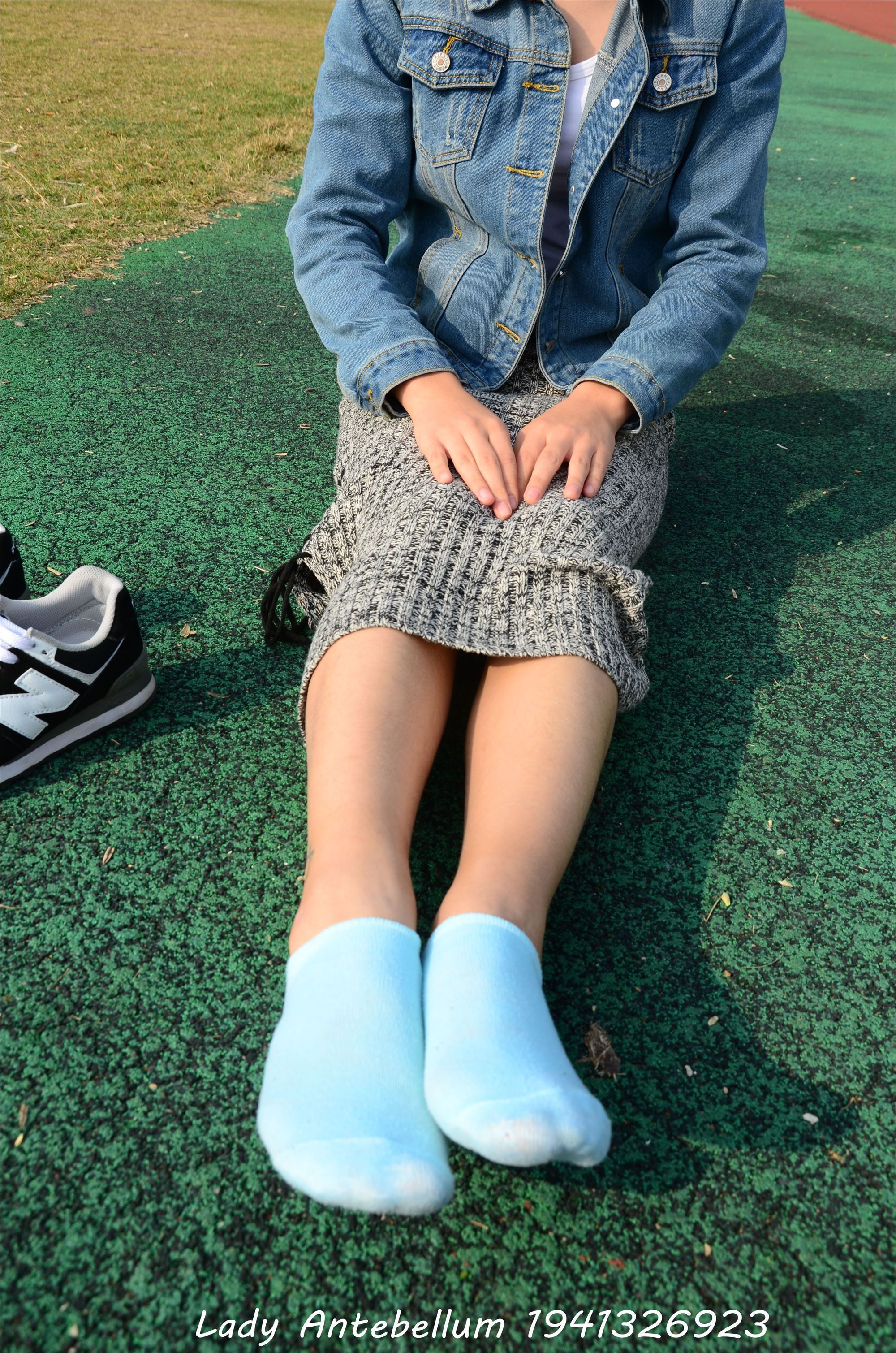 [战前女神] 恋足美腿棉袜女神级摄影套图 007