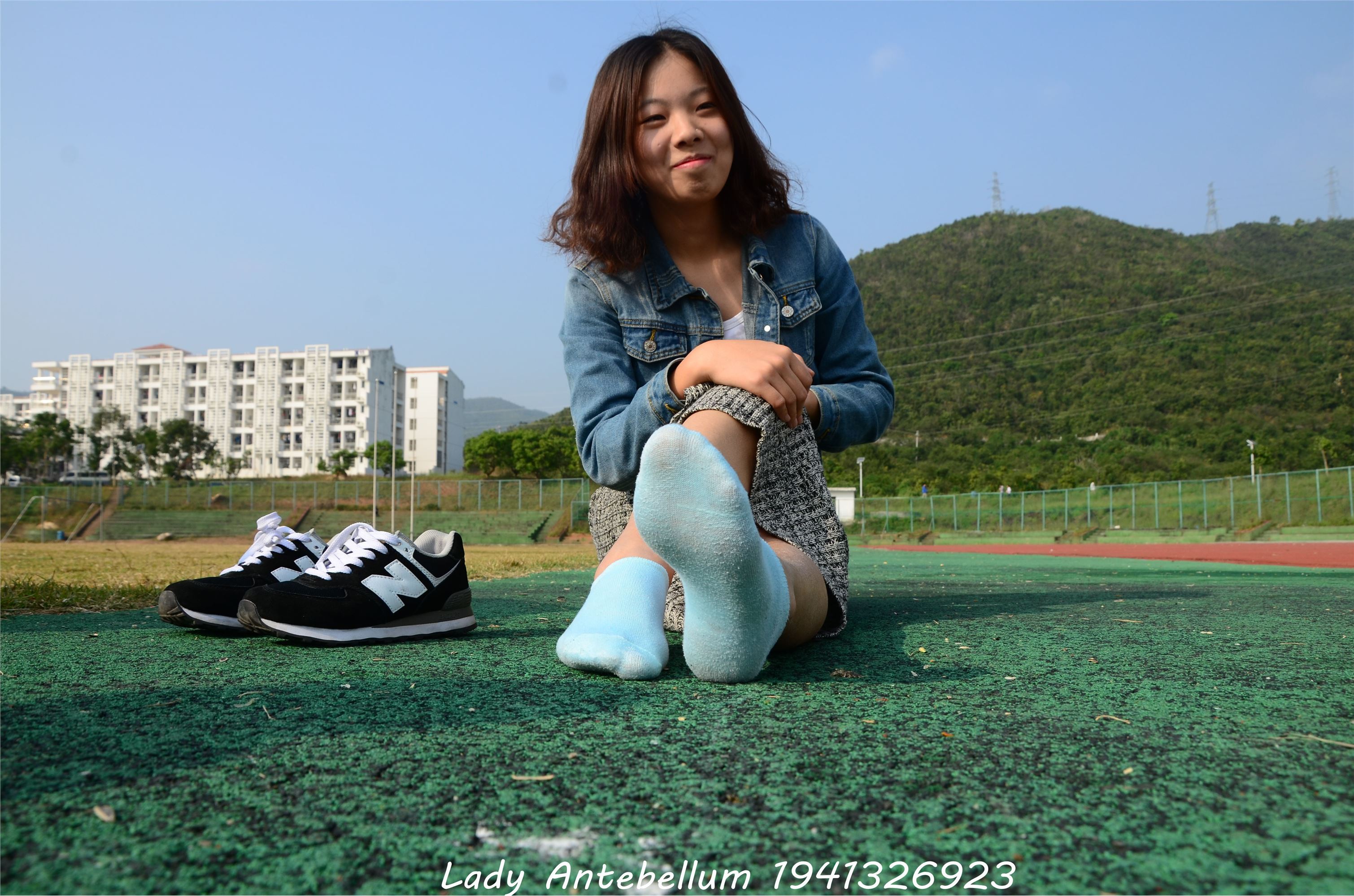 [战前女神] 恋足美腿棉袜女神级摄影套图 007