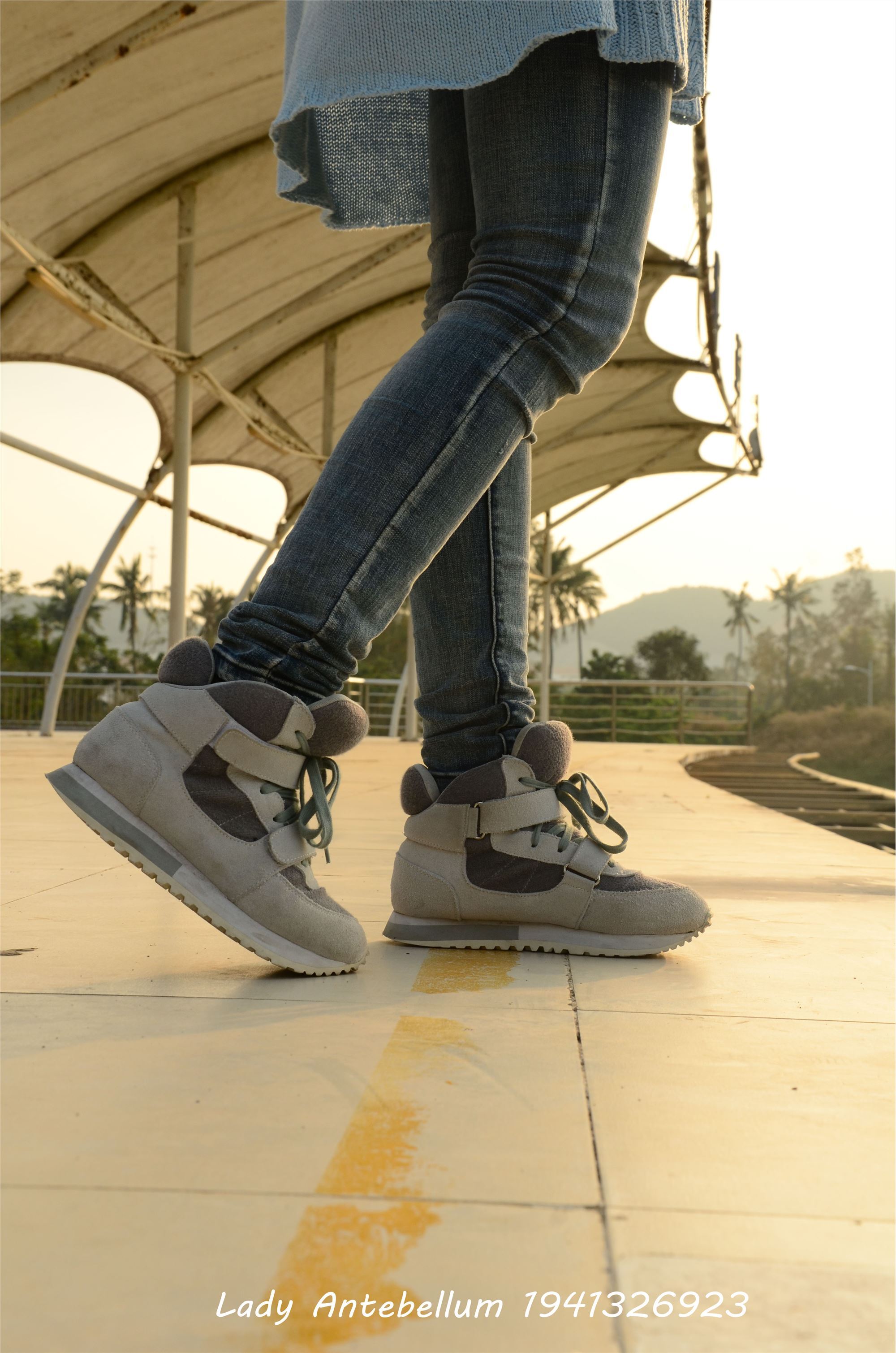 [战前女神] 恋足美腿棉袜女神级摄影套图 008