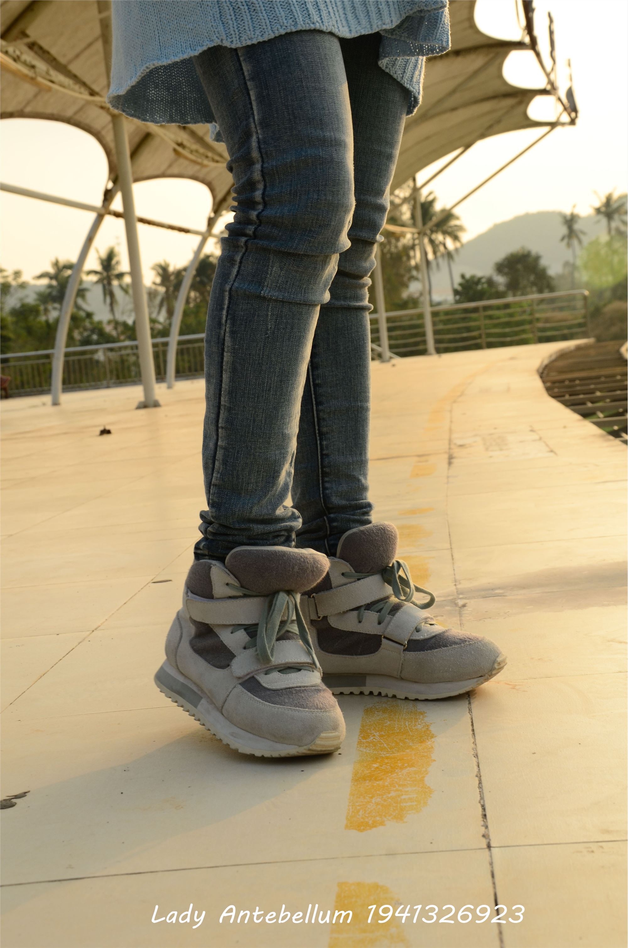 [战前女神] 恋足美腿棉袜女神级摄影套图 008